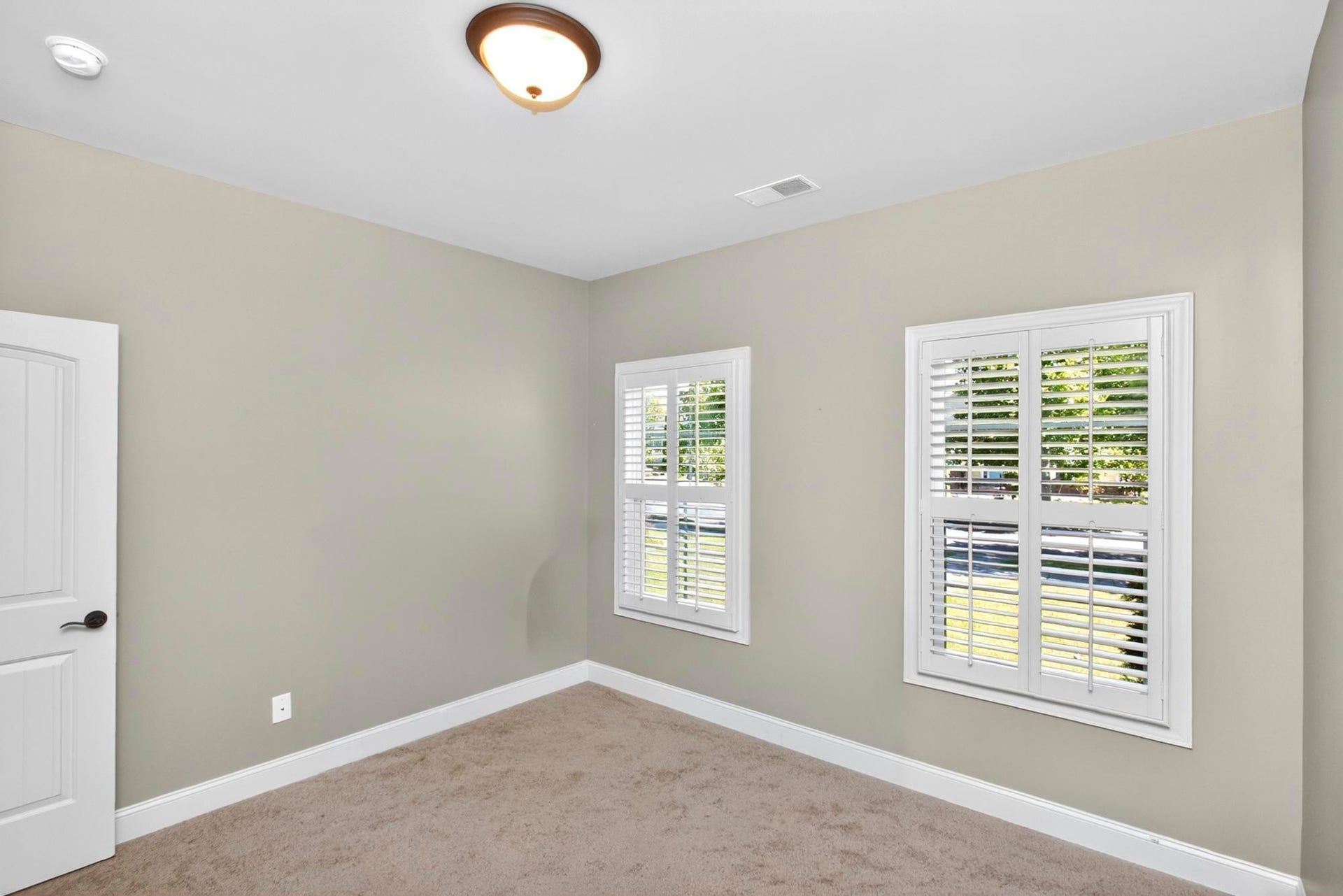 1262 Charleston Blvd, Murfreesboro, TN 37130 1262 Charleston Blvd, Murfreesboro, TN 37130