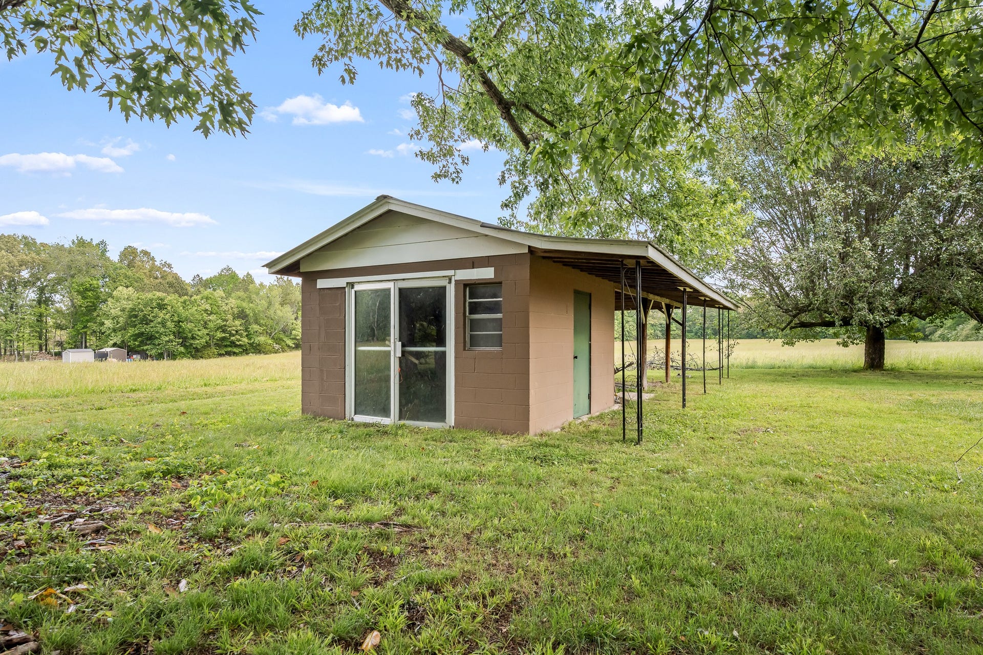 369 Brandontown Rd, Manchester, TN 37355 369 Brandontown Rd, Manchester, TN 37355