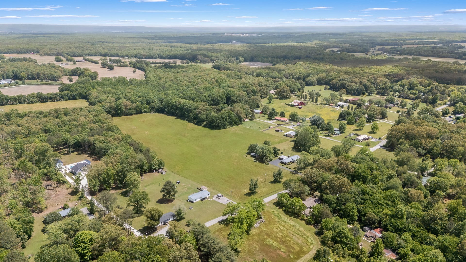 369 Brandontown Rd, Manchester, TN 37355 369 Brandontown Rd, Manchester, TN 37355