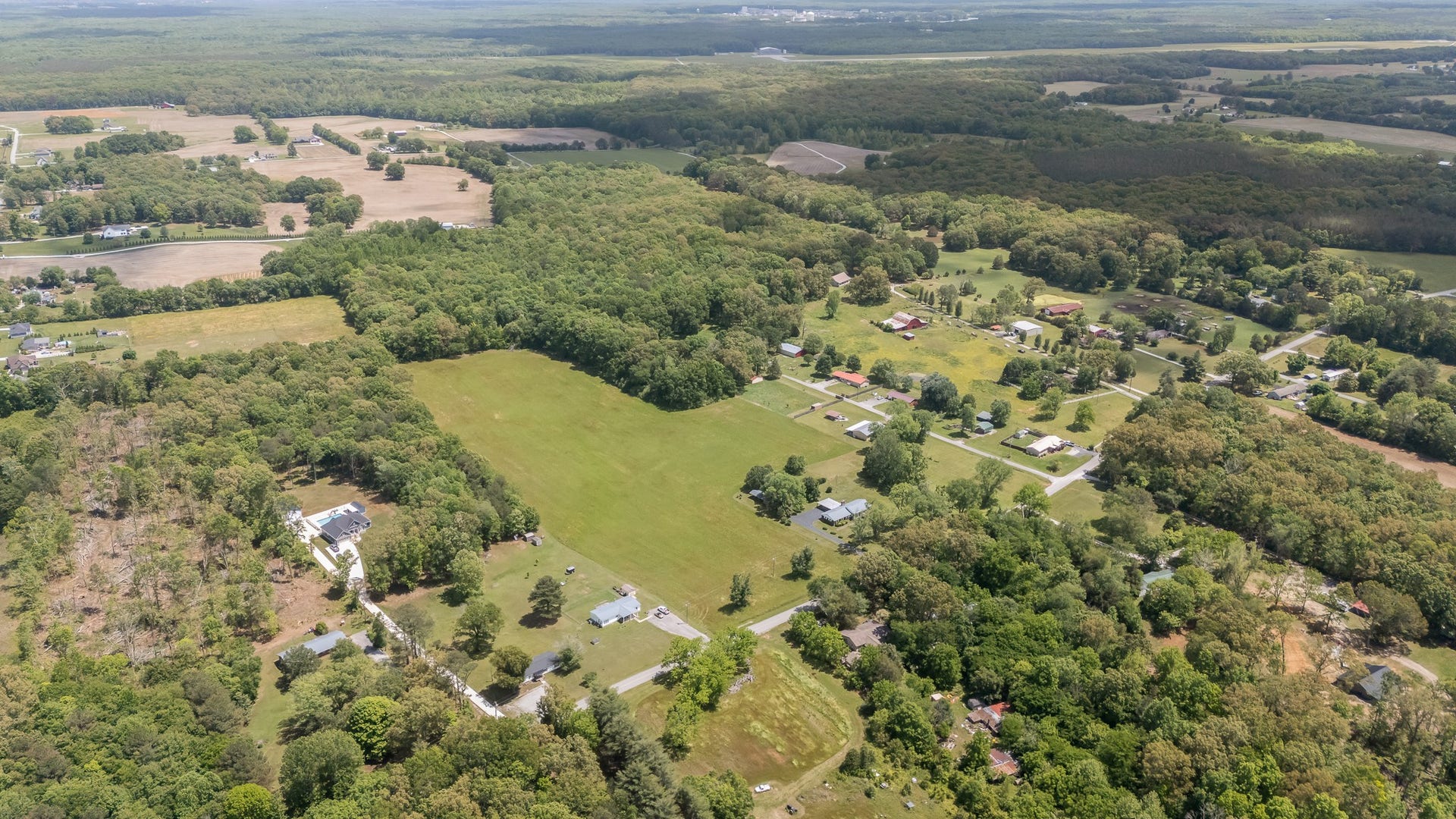 369 Brandontown Rd, Manchester, TN 37355 369 Brandontown Rd, Manchester, TN 37355