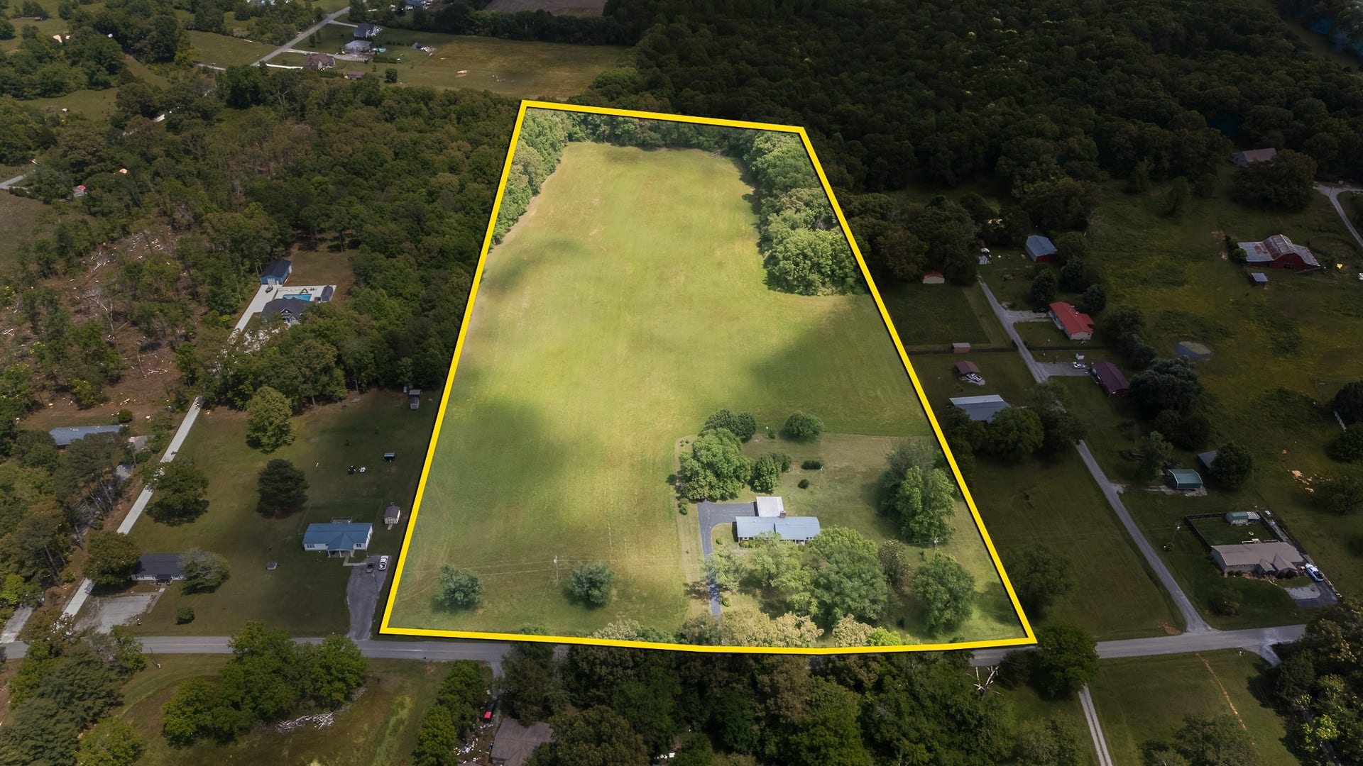 369 Brandontown Rd, Manchester, TN 37355 369 Brandontown Rd, Manchester, TN 37355