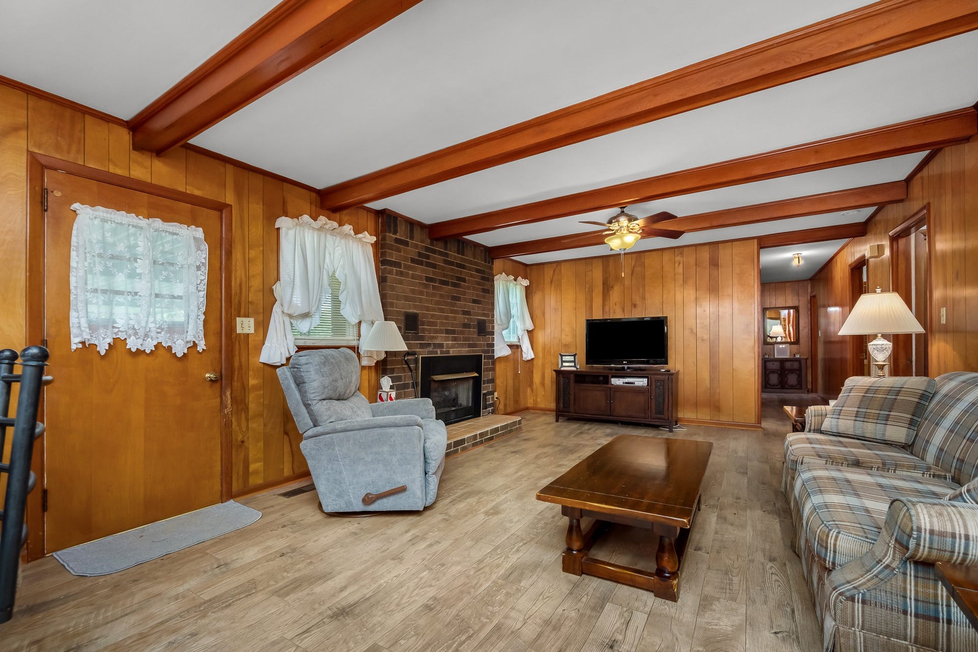 369 Brandontown Rd, Manchester, TN 37355 369 Brandontown Rd, Manchester, TN 37355