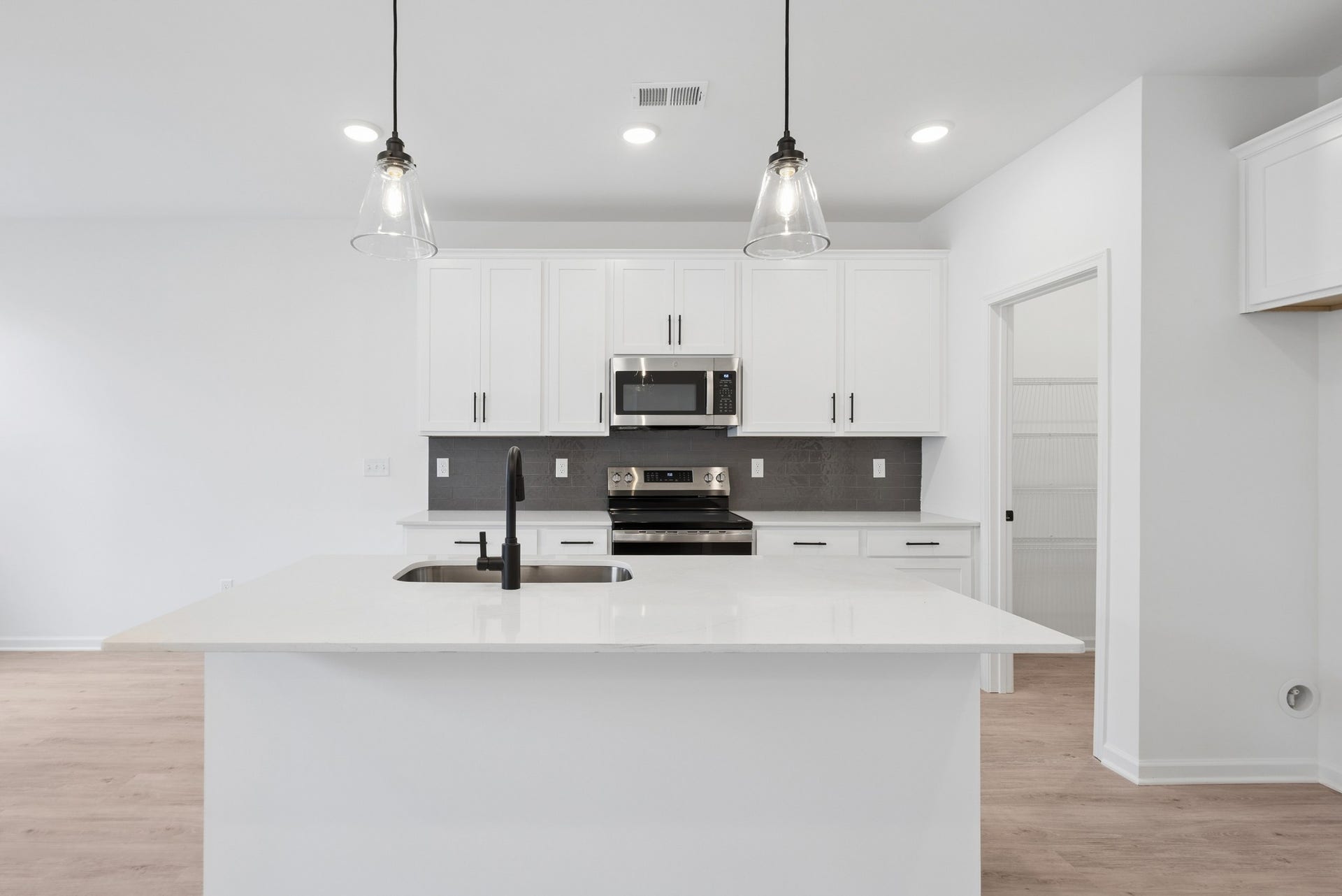 2900 Suzanne Landon Dr, #D5, Murfreesboro, TN 37130 2900 Suzanne Landon Dr, #D5, Murfreesboro, TN 37130