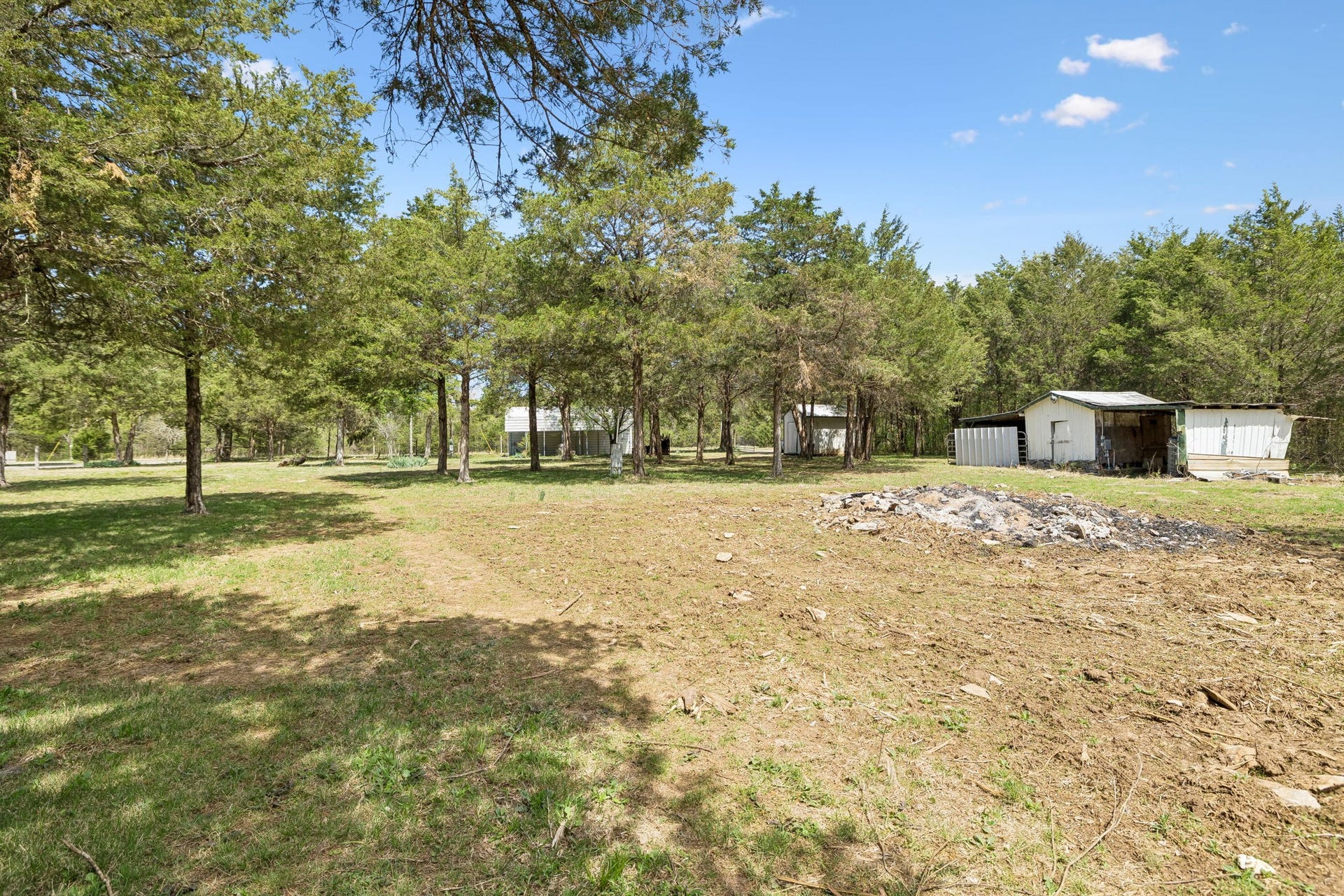 160 Osteen Ln, Chapel Hill, TN 37034 160 Osteen Ln, Chapel Hill, TN 37034