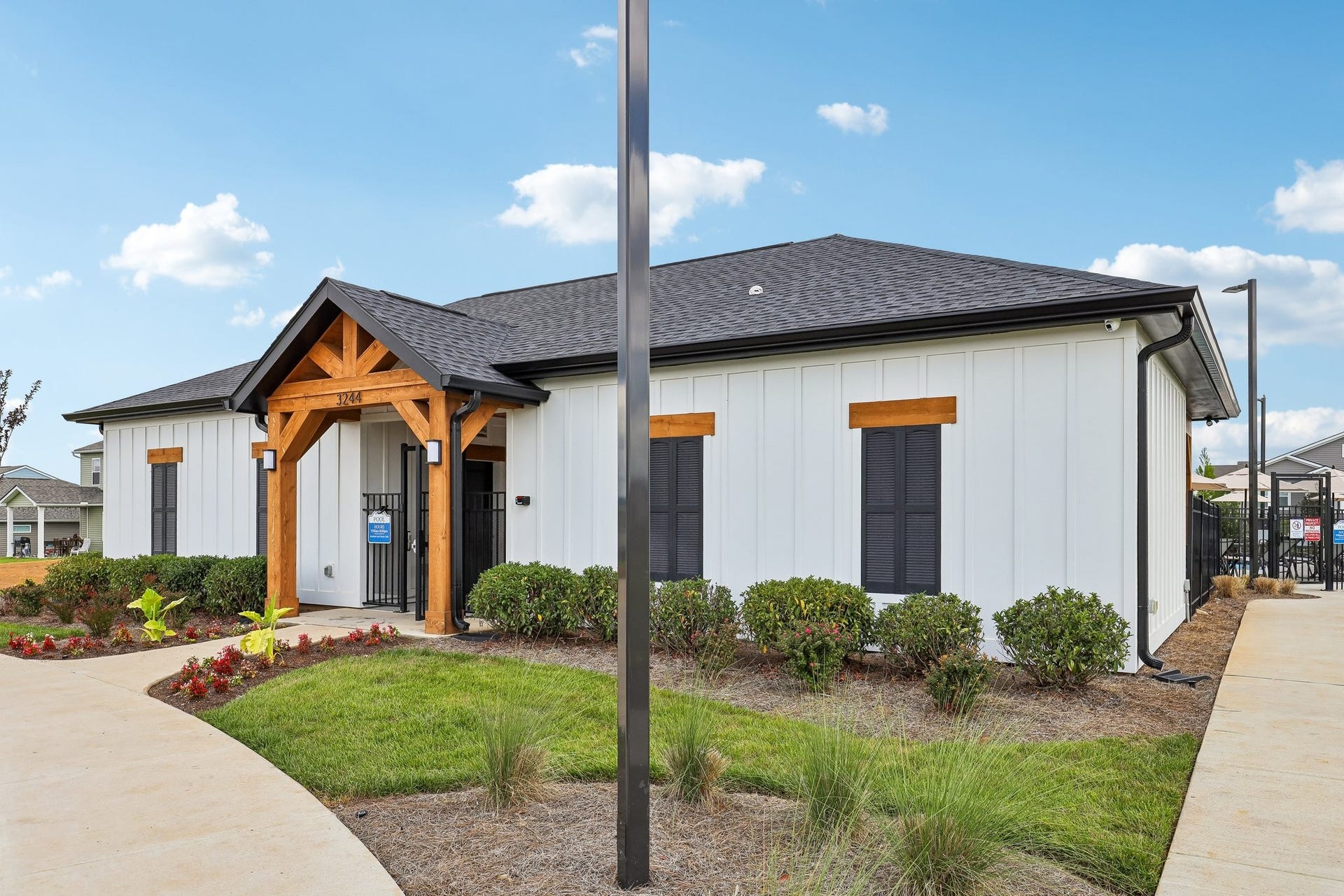 3226 Barrel Oak Pass, Columbia, TN 38401