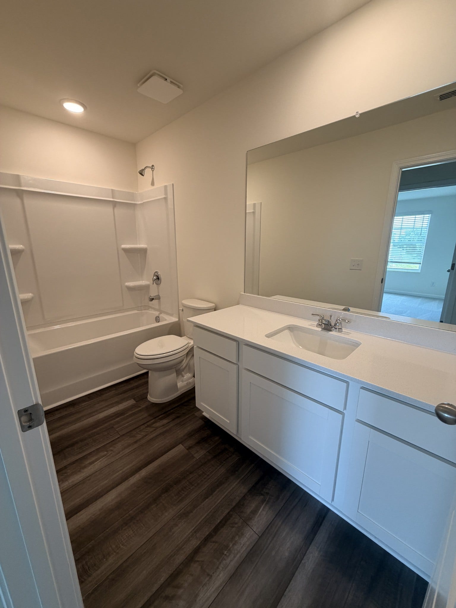 3226 Barrel Oak Pass, Columbia, TN 38401