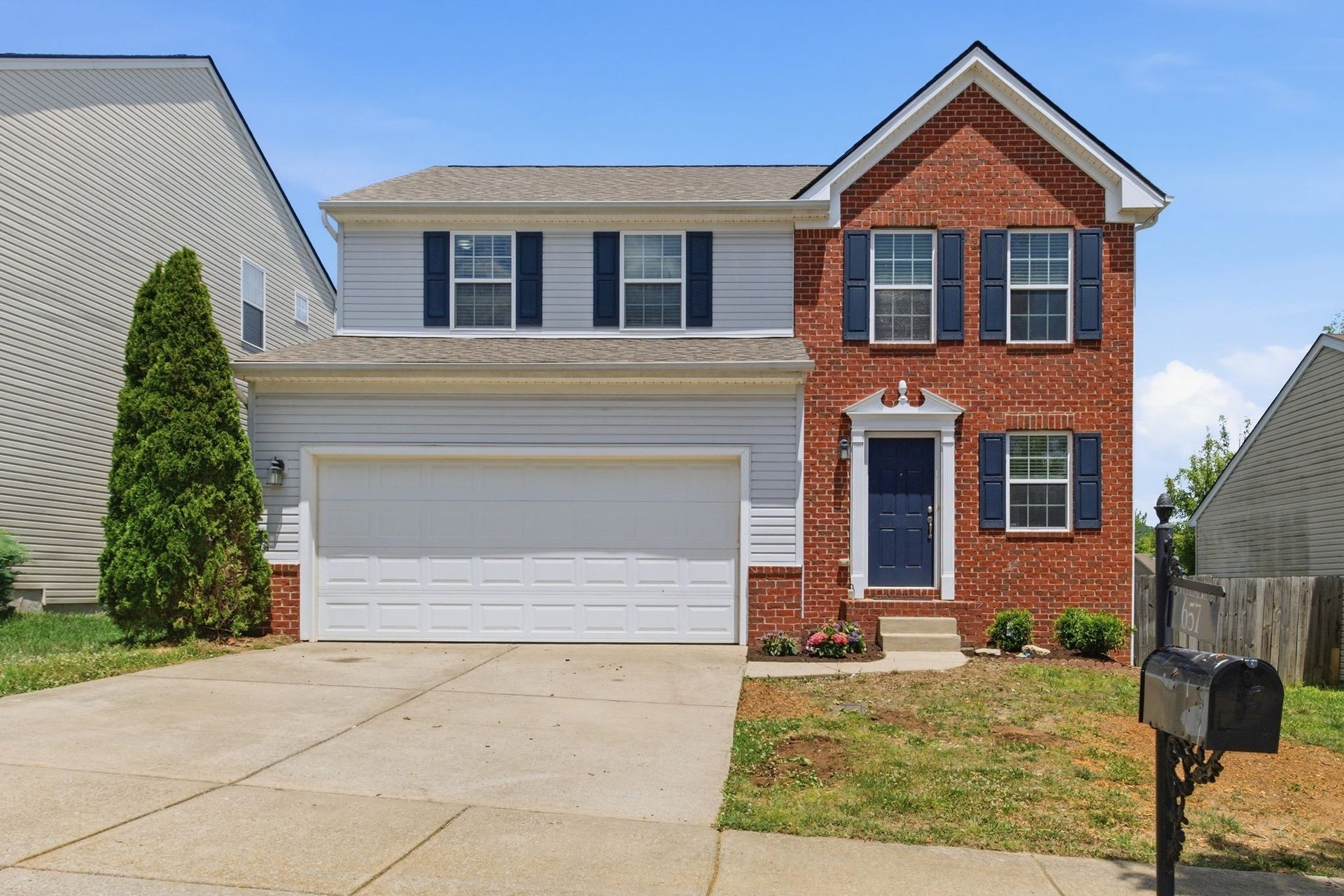 657 Wolfeboro Ln, Nashville, TN 37221 Welcome Home!!