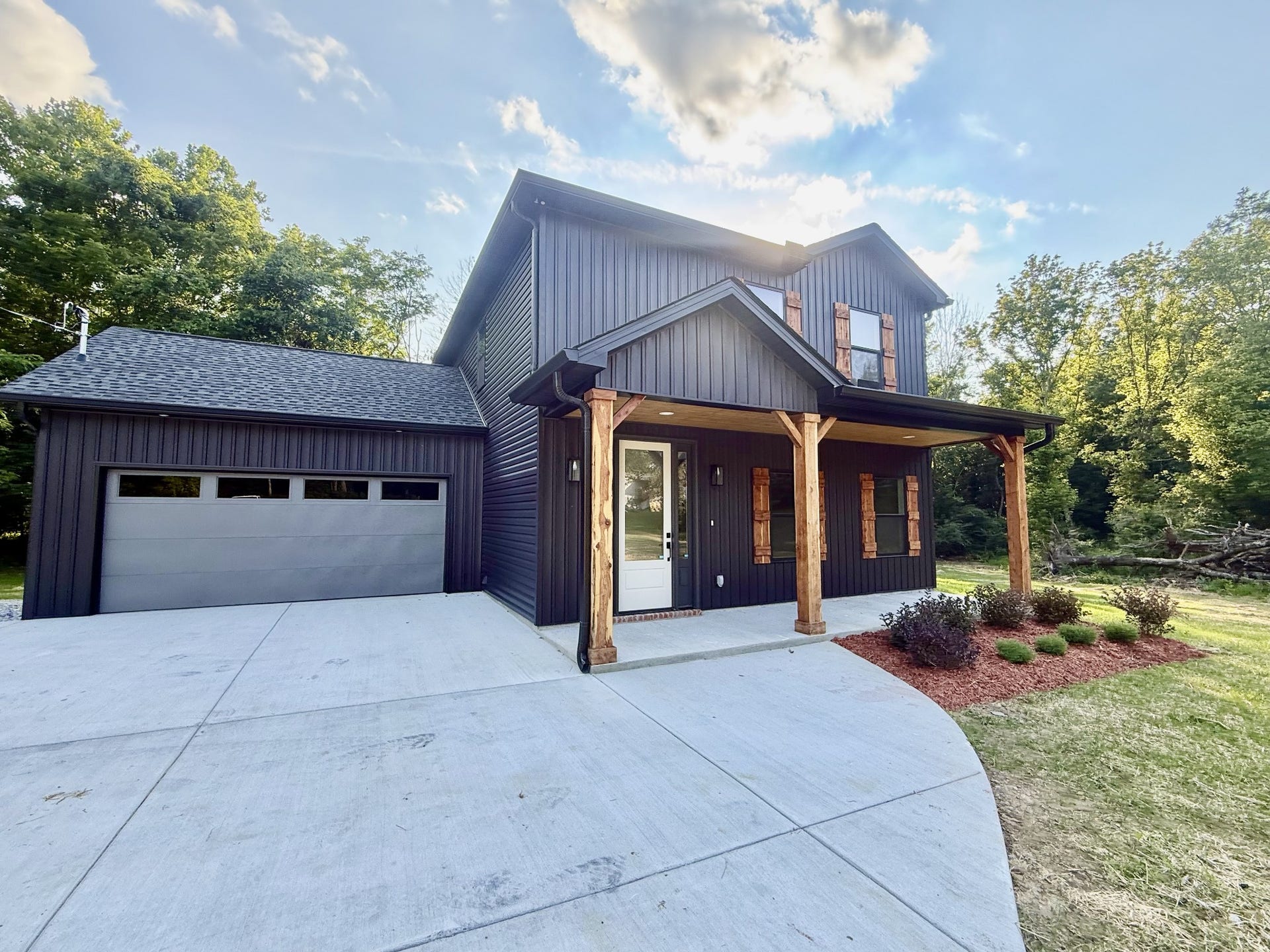 355 Summitville, Manchester, TN 37355