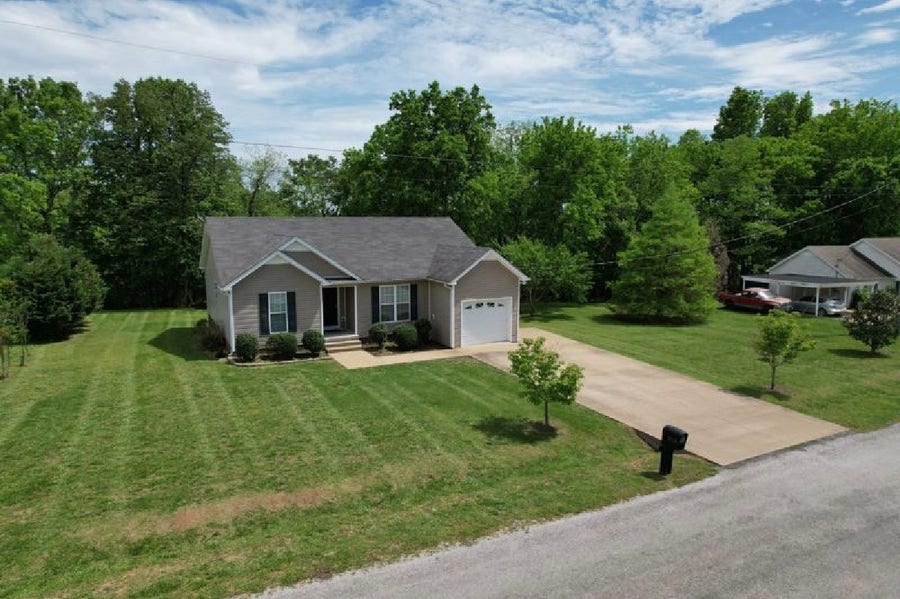 Property photo for 215 Desperado Ave, Pulaski, TN