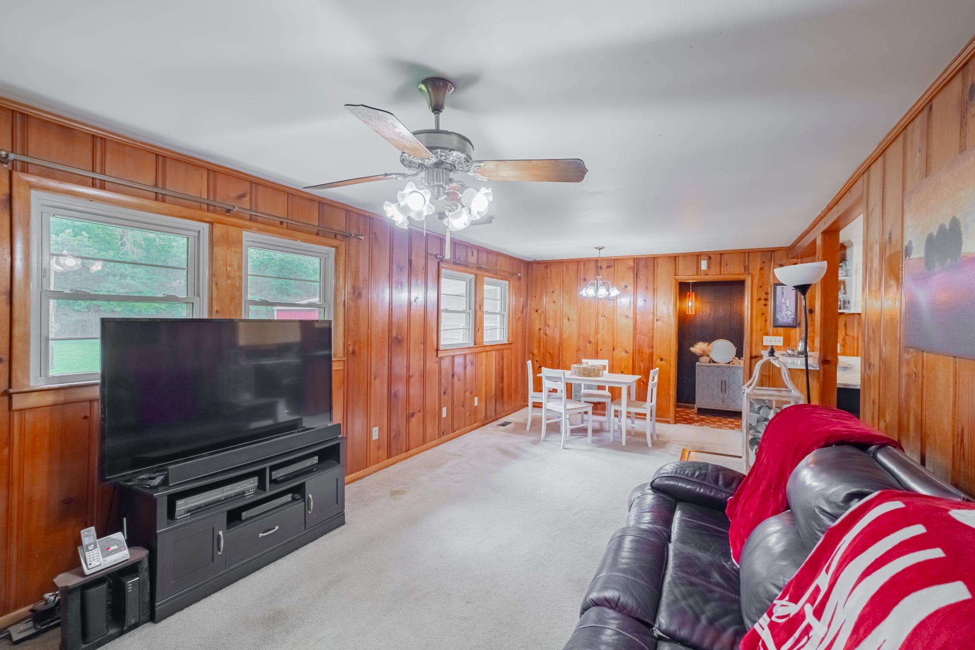 472 Willow Oak Rd, Manchester, TN 37355 472 Willow Oak Rd, Manchester, TN 37355