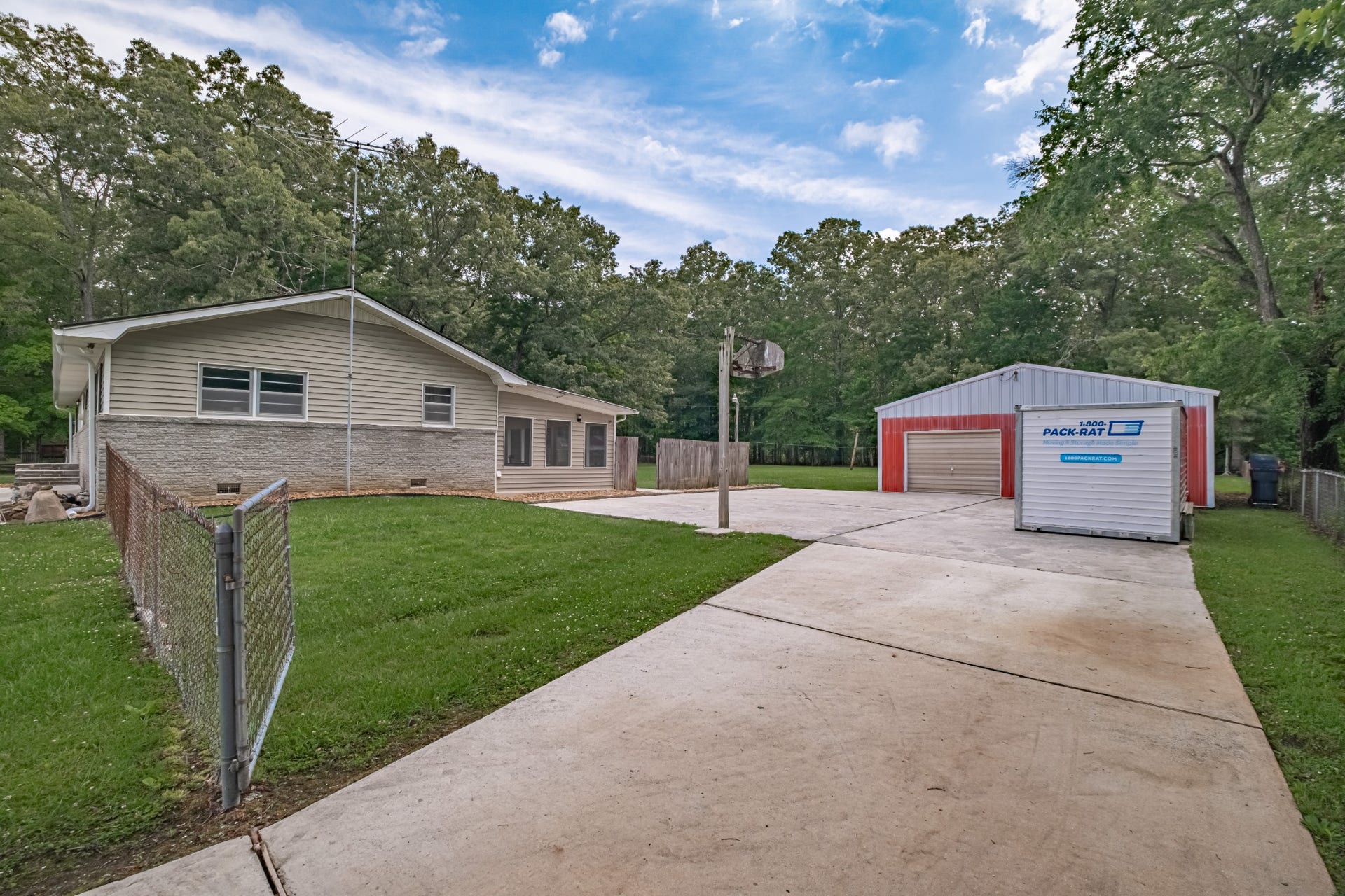 472 Willow Oak Rd, Manchester, TN 37355 472 Willow Oak Rd, Manchester, TN 37355