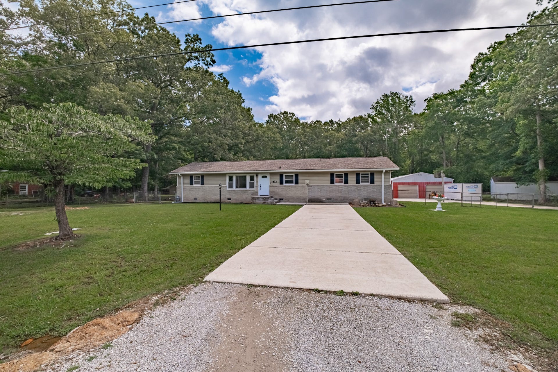 472 Willow Oak Rd, Manchester, TN 37355 472 Willow Oak Rd, Manchester, TN 37355