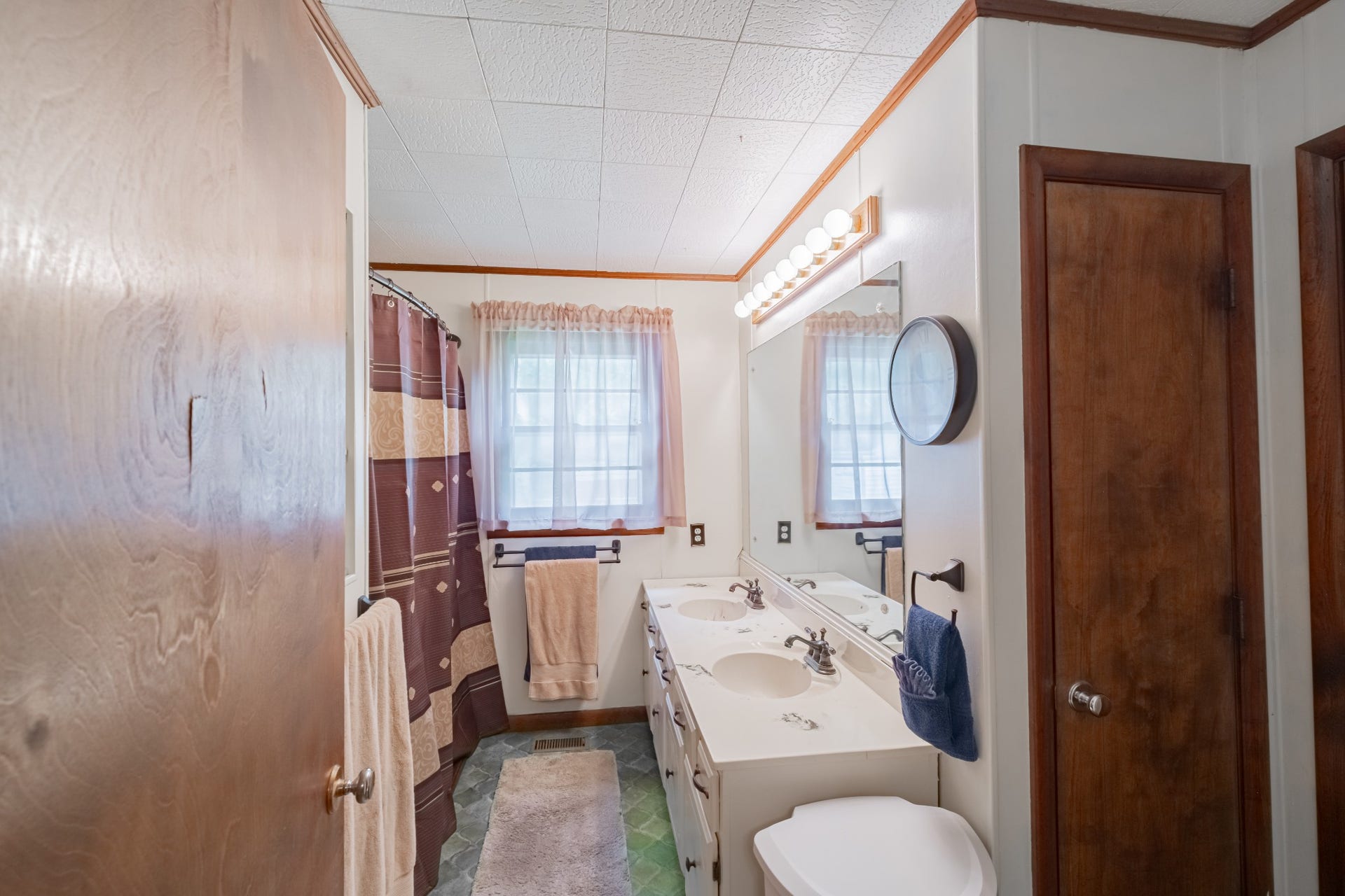 472 Willow Oak Rd, Manchester, TN 37355 472 Willow Oak Rd, Manchester, TN 37355