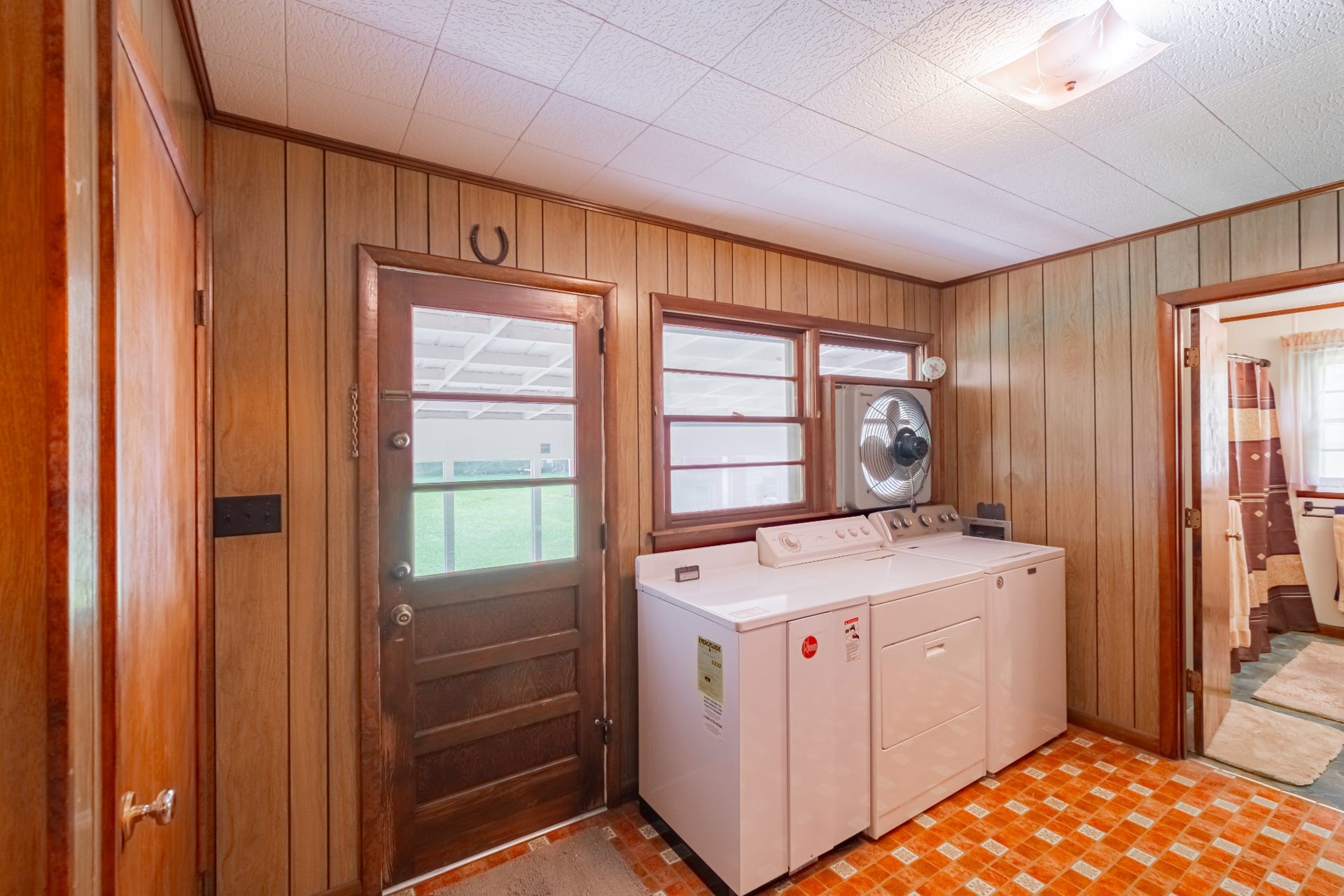 472 Willow Oak Rd, Manchester, TN 37355 472 Willow Oak Rd, Manchester, TN 37355