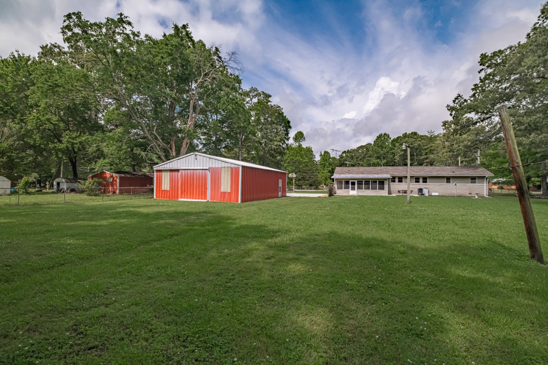 472 Willow Oak Rd, Manchester, TN 37355 472 Willow Oak Rd, Manchester, TN 37355