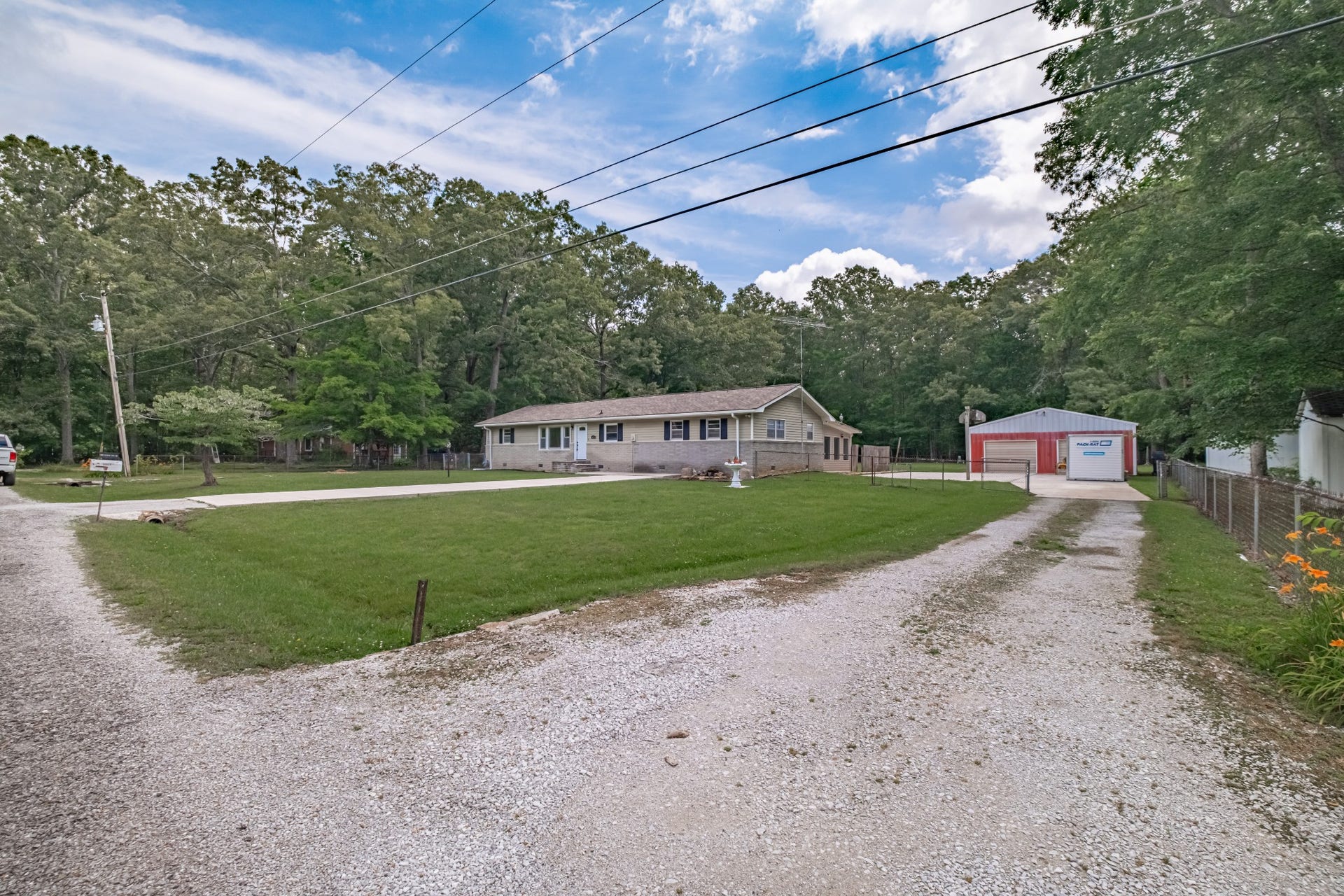 472 Willow Oak Rd, Manchester, TN 37355 472 Willow Oak Rd, Manchester, TN 37355