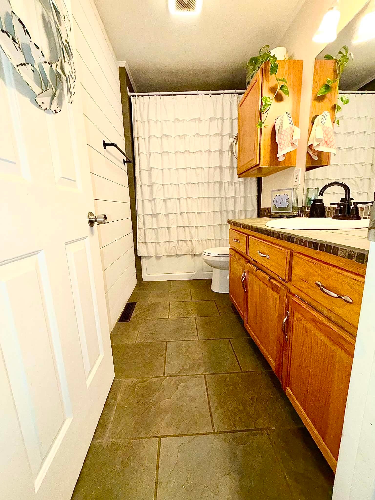 49 Roberts Ln, Lebanon, TN 37087 49 Roberts Ln, Lebanon, TN 37087