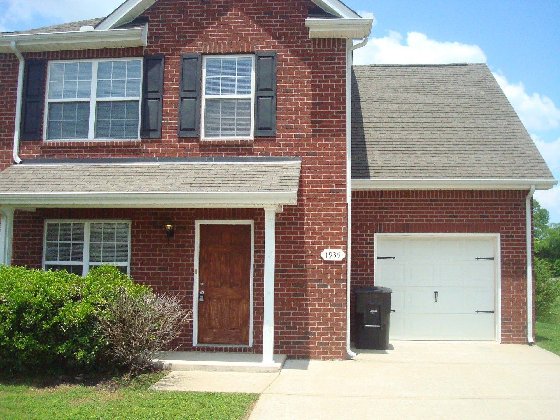 1935 Warmingfield Dr, Murfreesboro, TN 37127 1935 Warmingfield Dr, Murfreesboro, TN 37127