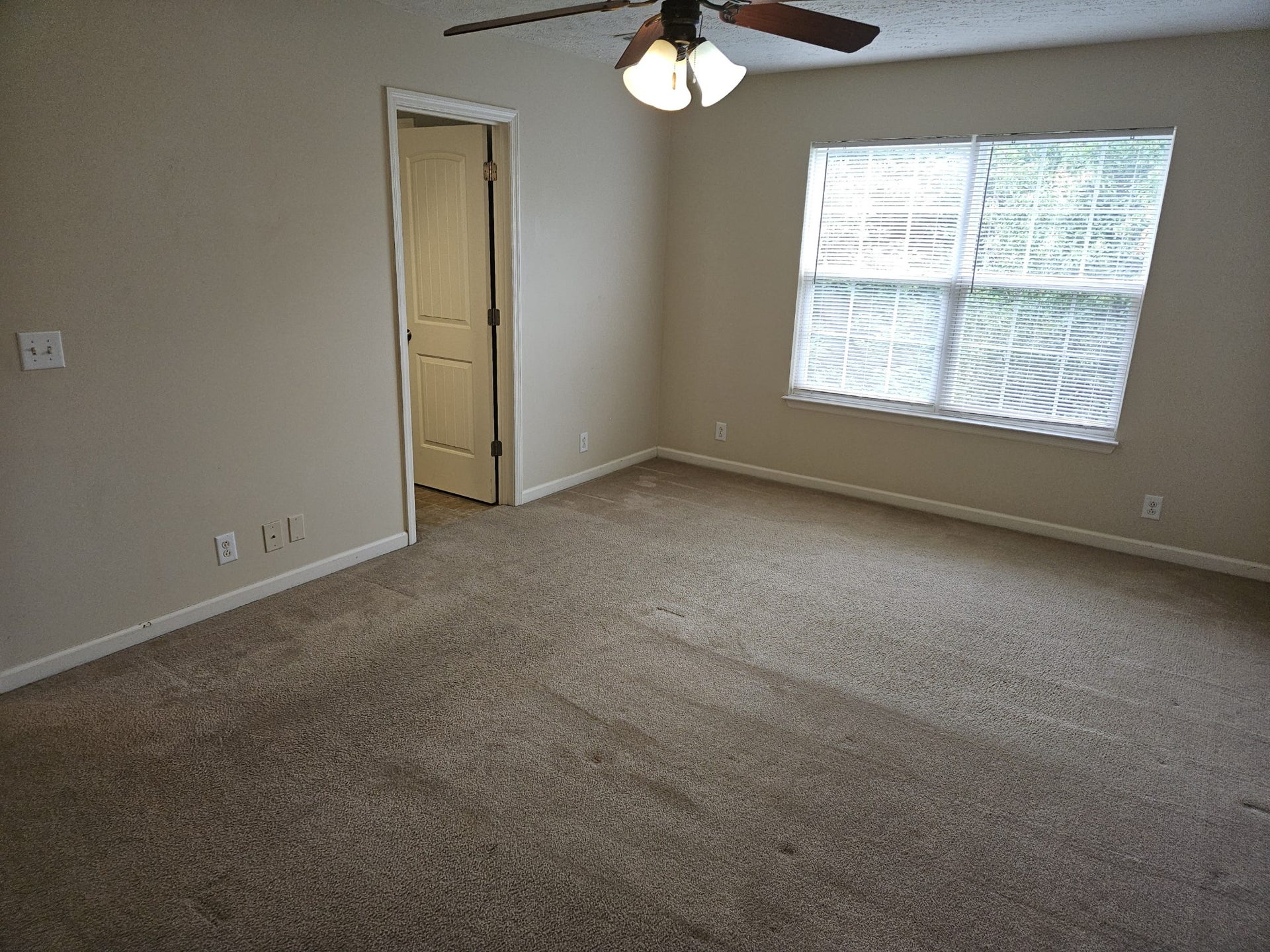 1935 Warmingfield Dr, Murfreesboro, TN 37127 1935 Warmingfield Dr, Murfreesboro, TN 37127
