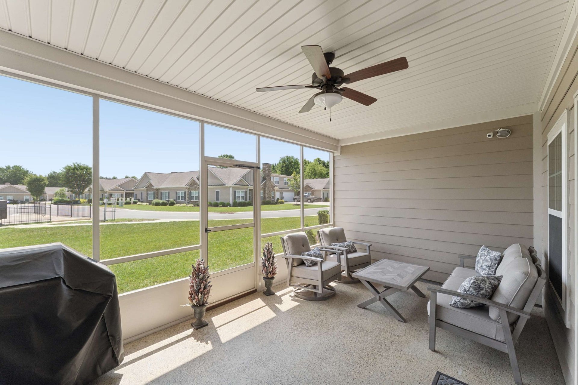 2423 Stonecenter Ln, Murfreesboro, TN 37128 2423 Stonecenter Ln, Murfreesboro, TN 37128