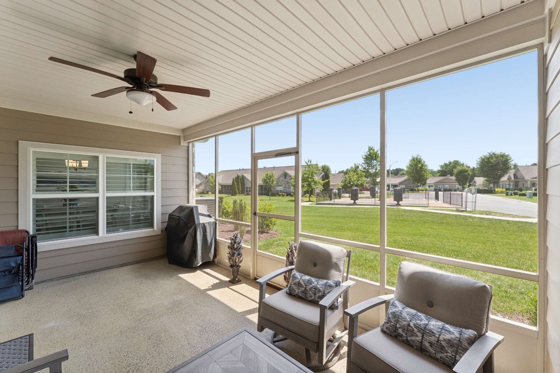 2423 Stonecenter Ln, Murfreesboro, TN 37128 2423 Stonecenter Ln, Murfreesboro, TN 37128
