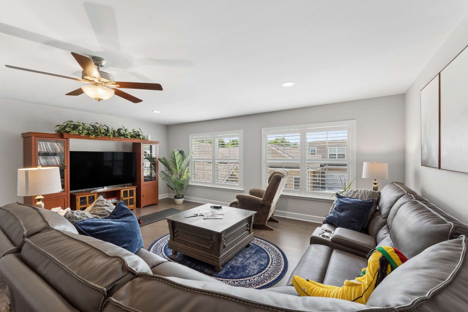 2423 Stonecenter Ln, Murfreesboro, TN 37128 2423 Stonecenter Ln, Murfreesboro, TN 37128