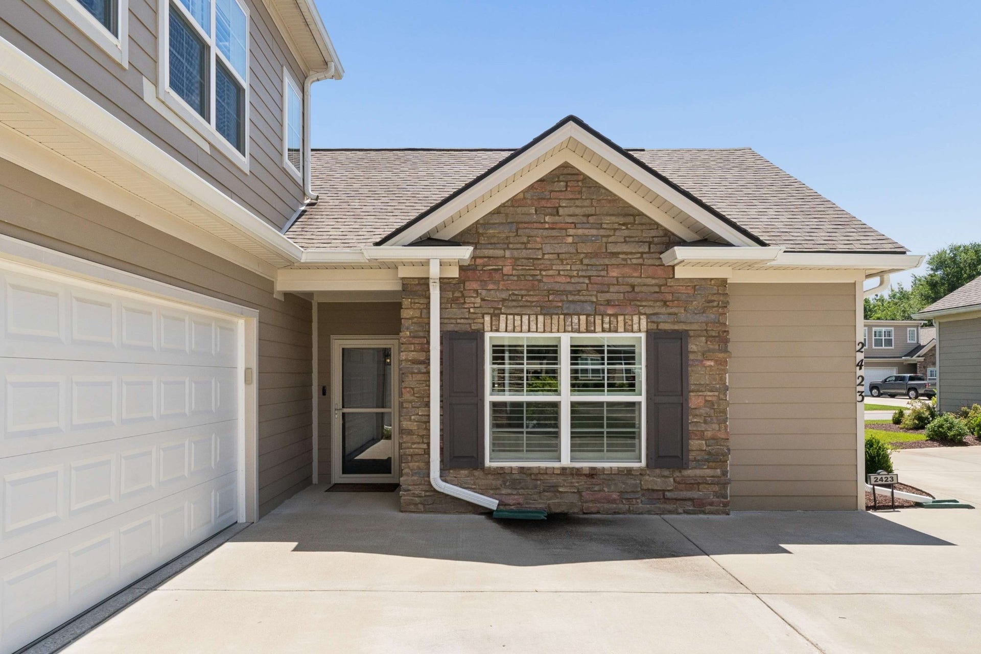 2423 Stonecenter Ln, Murfreesboro, TN 37128 2423 Stonecenter Ln, Murfreesboro, TN 37128