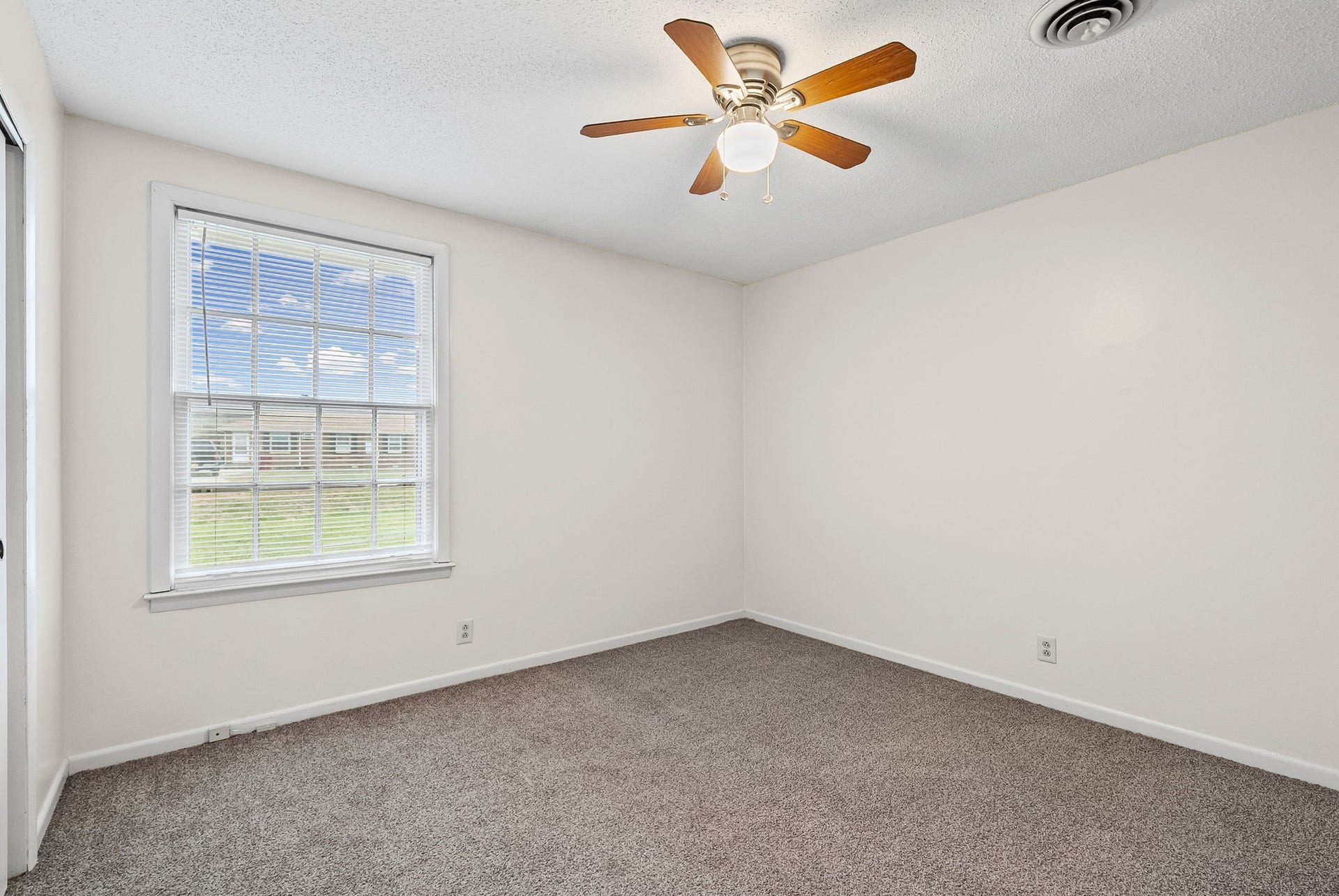 124 Tandy Dr, #B, Clarksville, TN 37042 124 Tandy Dr, #B, Clarksville, TN 37042