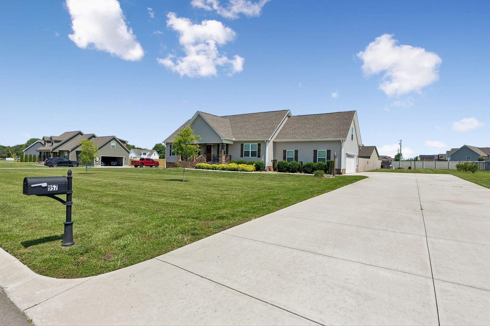 957 Richland Farms Dr, Manchester, TN 37355 957 Richland Farms Dr, Manchester, TN 37355