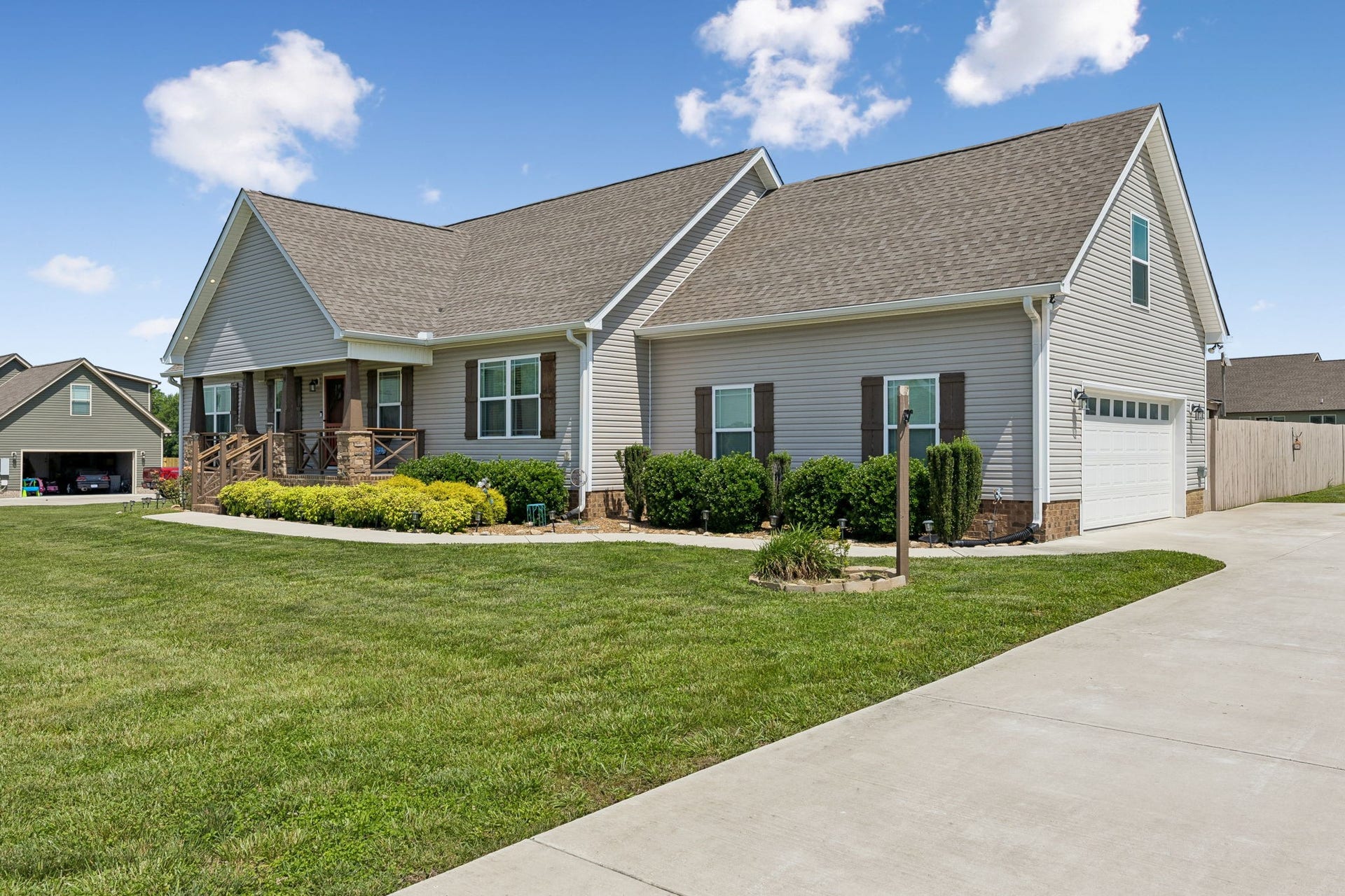 957 Richland Farms Dr, Manchester, TN 37355 957 Richland Farms Dr, Manchester, TN 37355