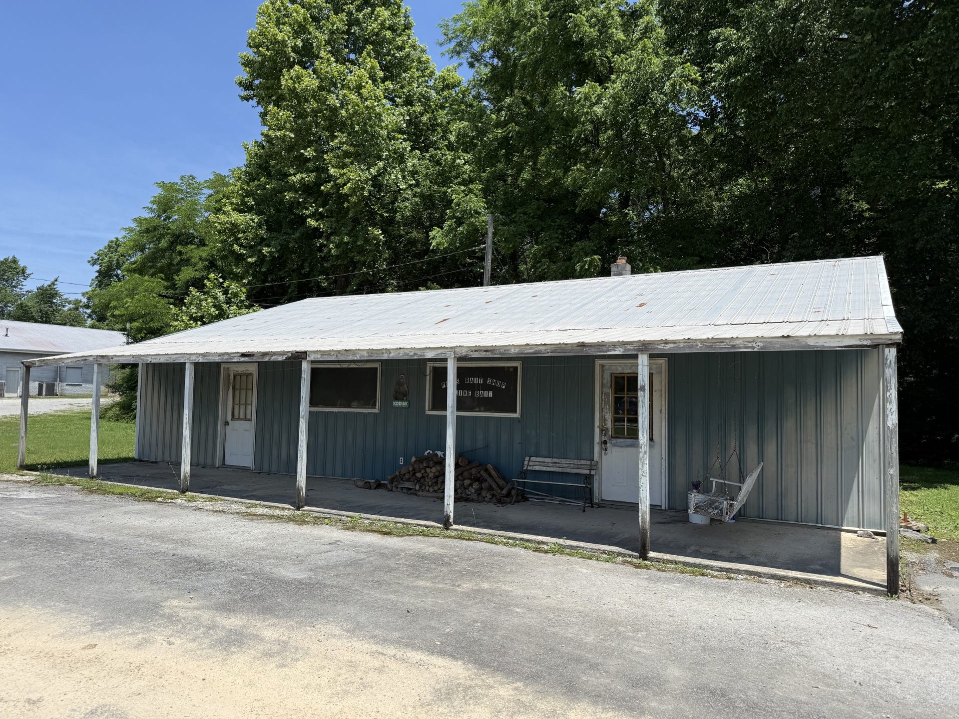3295 Hillsboro Hwy, Manchester, TN 37355 3295 Hillsboro Hwy, Manchester, TN 37355