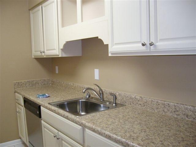 2116 Hobbs Rd, #N12, Nashville, TN 37215 2116 Hobbs Rd, #N12, Nashville, TN 37215
