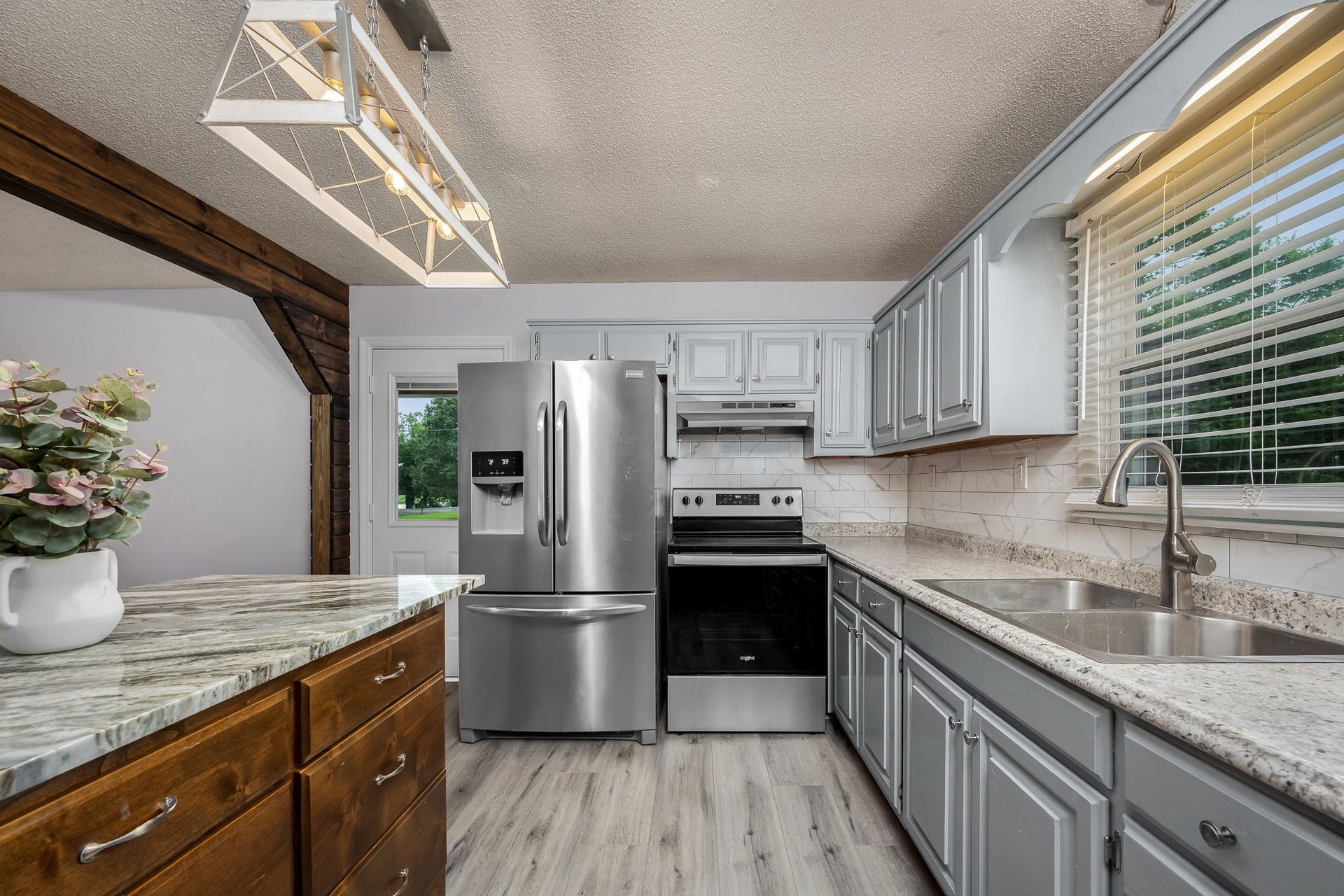 636 Warner Bridge Rd, Shelbyville, TN 37160 636 Warner Bridge Rd, Shelbyville, TN 37160