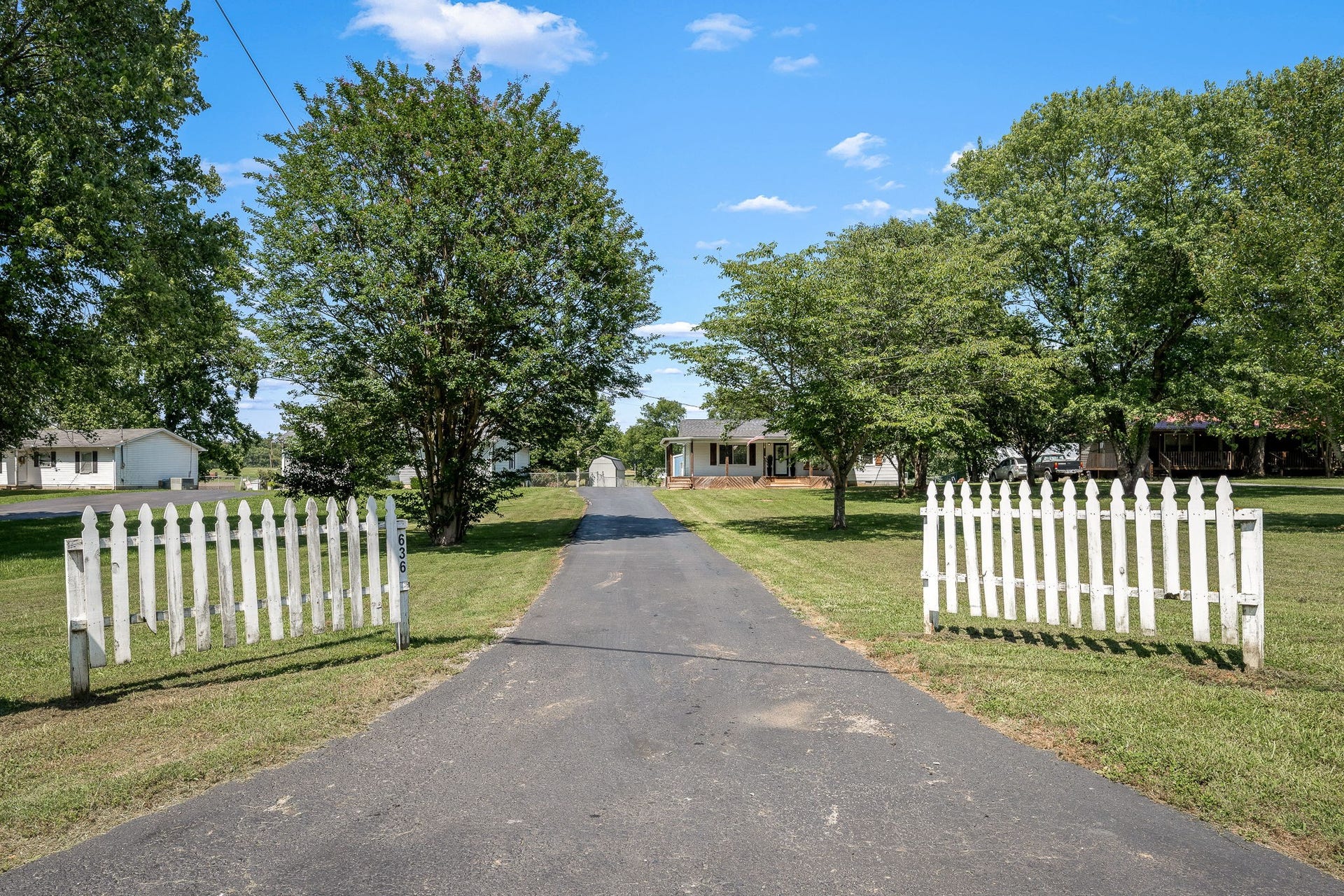 636 Warner Bridge Rd, Shelbyville, TN 37160 636 Warner Bridge Rd, Shelbyville, TN 37160