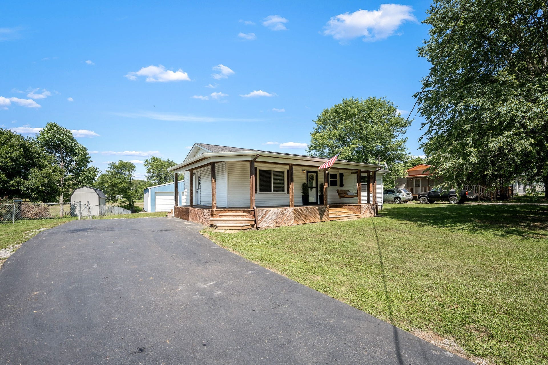 636 Warner Bridge Rd, Shelbyville, TN 37160 636 Warner Bridge Rd, Shelbyville, TN 37160