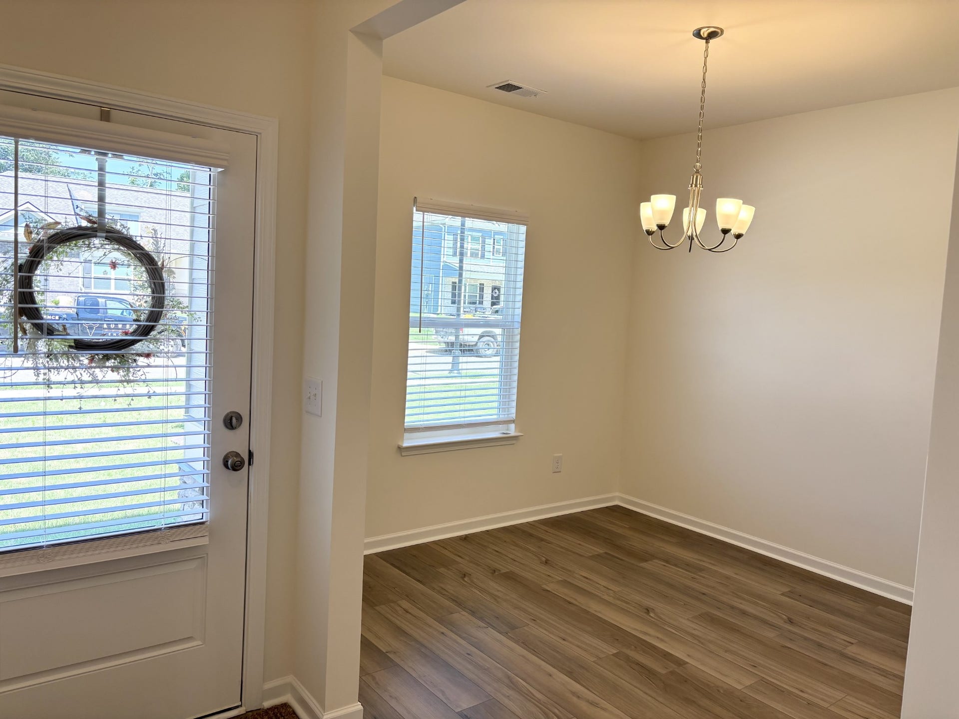 552 Nightengale Ridge Dr, Columbia, TN 38401 Dining room or office
