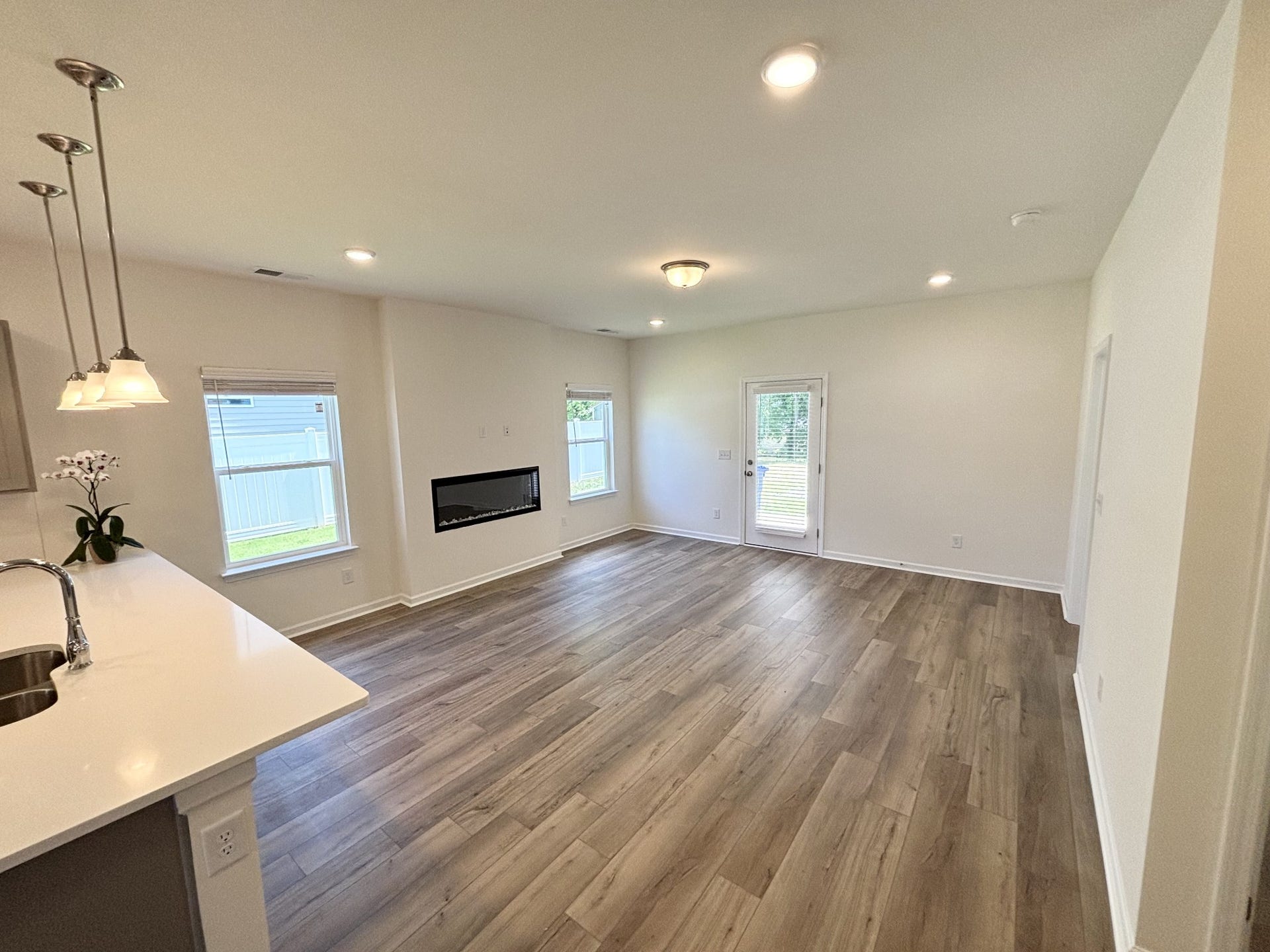 552 Nightengale Ridge Dr, Columbia, TN 38401 552 Nightengale Ridge Dr, Columbia, TN 38401