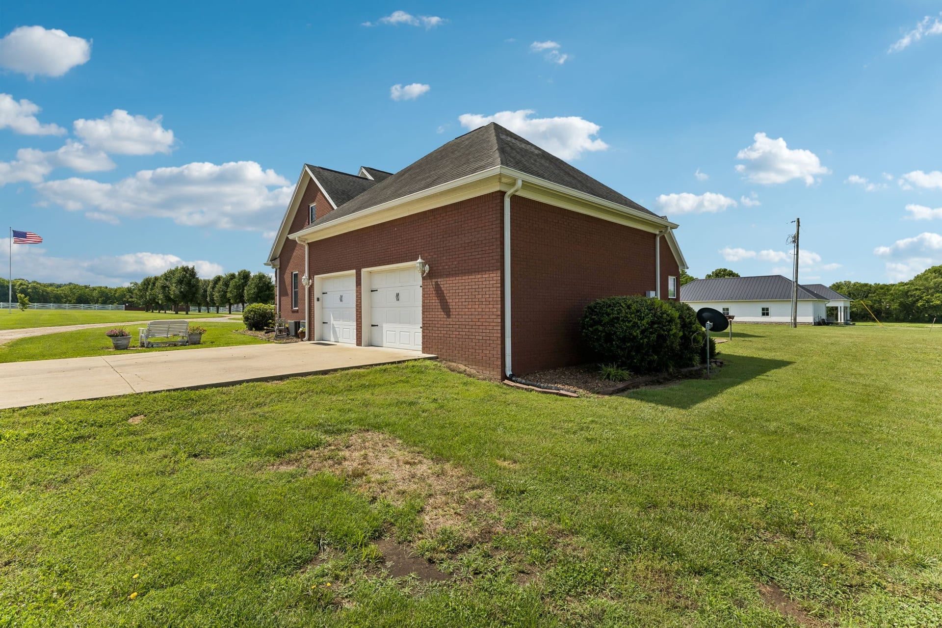 4294 Trousdale Ln, Columbia, TN 38401 4294 Trousdale Ln, Columbia, TN 38401