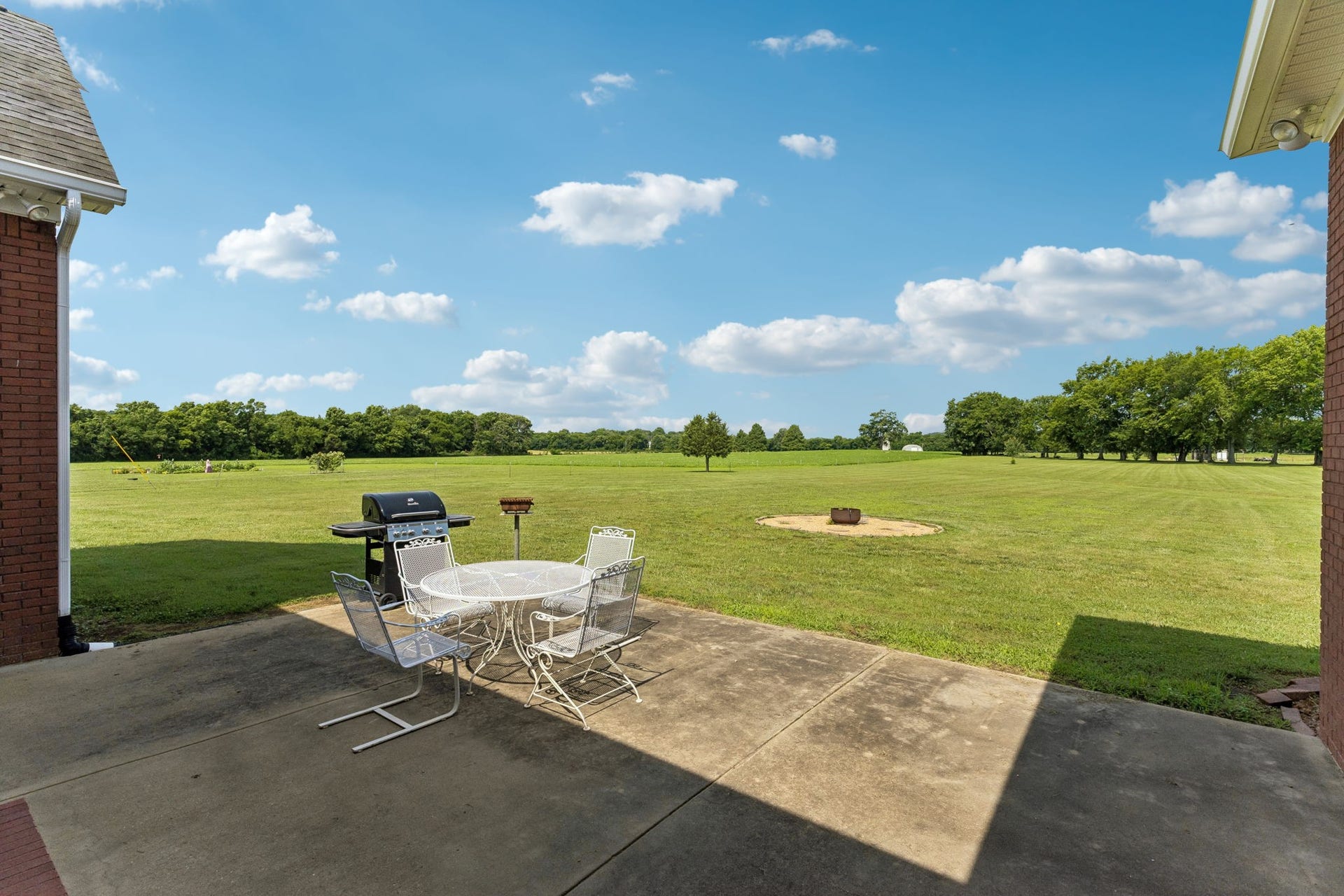 4294 Trousdale Ln, Columbia, TN 38401 4294 Trousdale Ln, Columbia, TN 38401