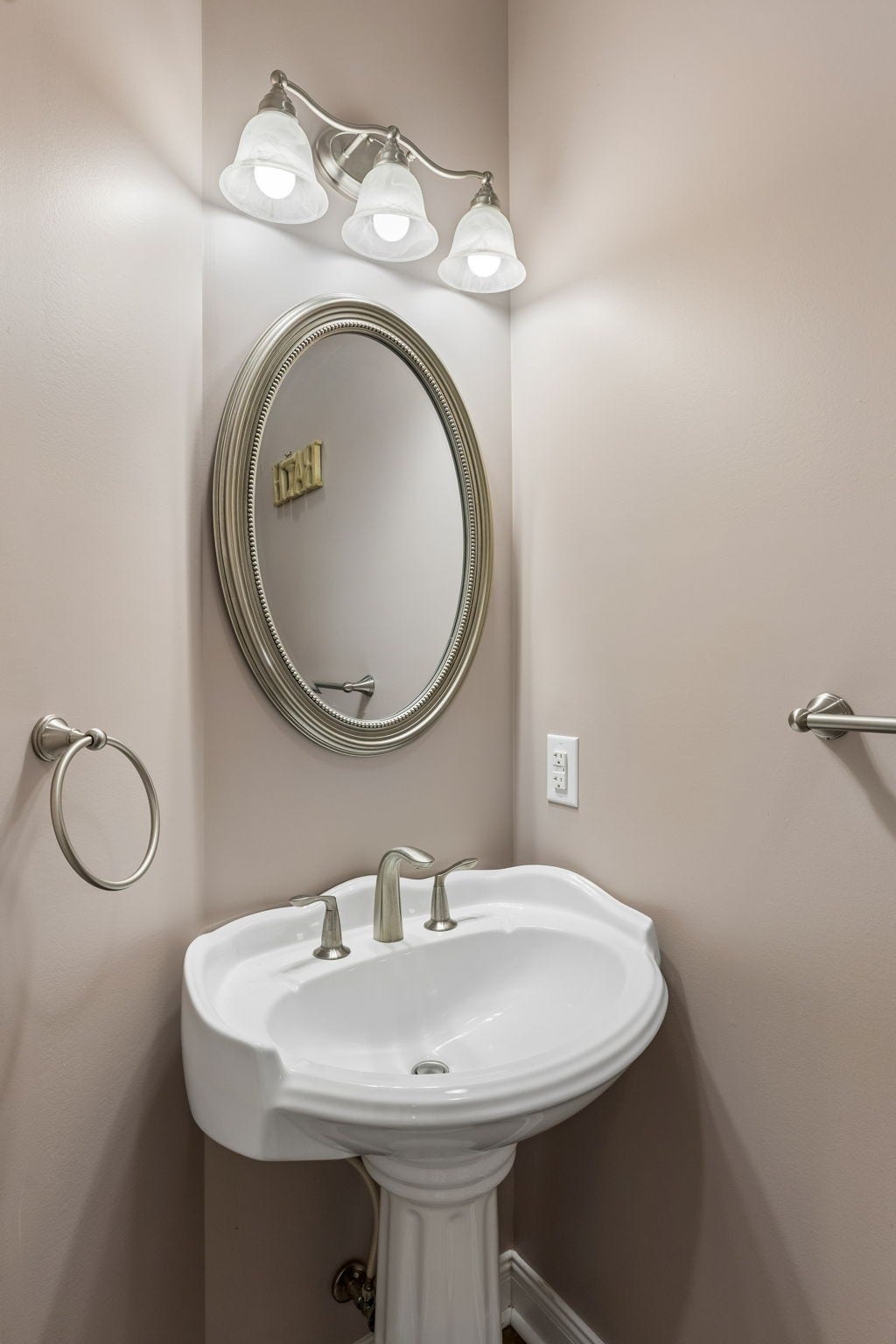4294 Trousdale Ln, Columbia, TN 38401 4294 Trousdale Ln, Columbia, TN 38401