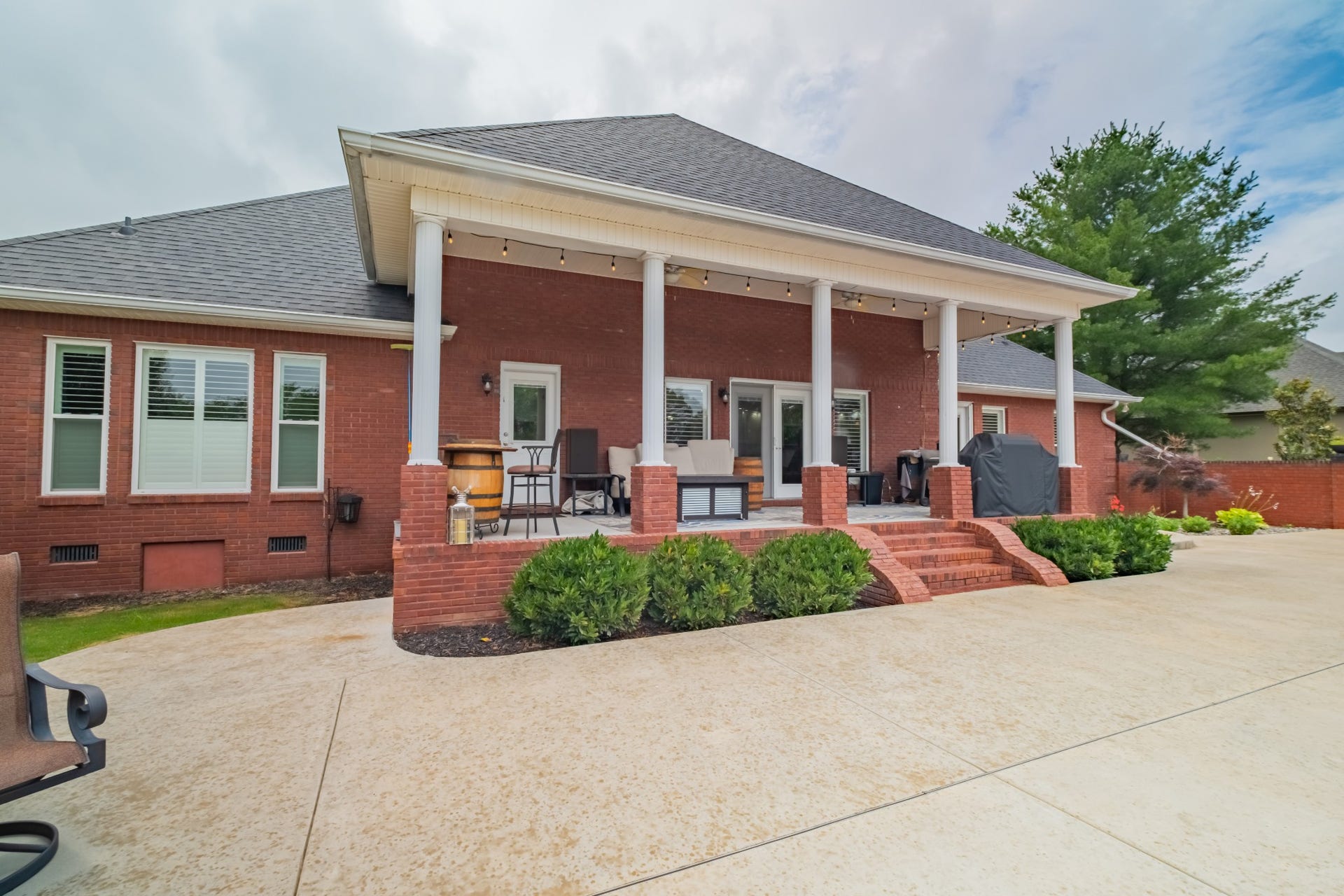 300 WILLOWBROOK DRIVE, Manchester, TN 37355 300 WILLOWBROOK DRIVE, Manchester, TN 37355