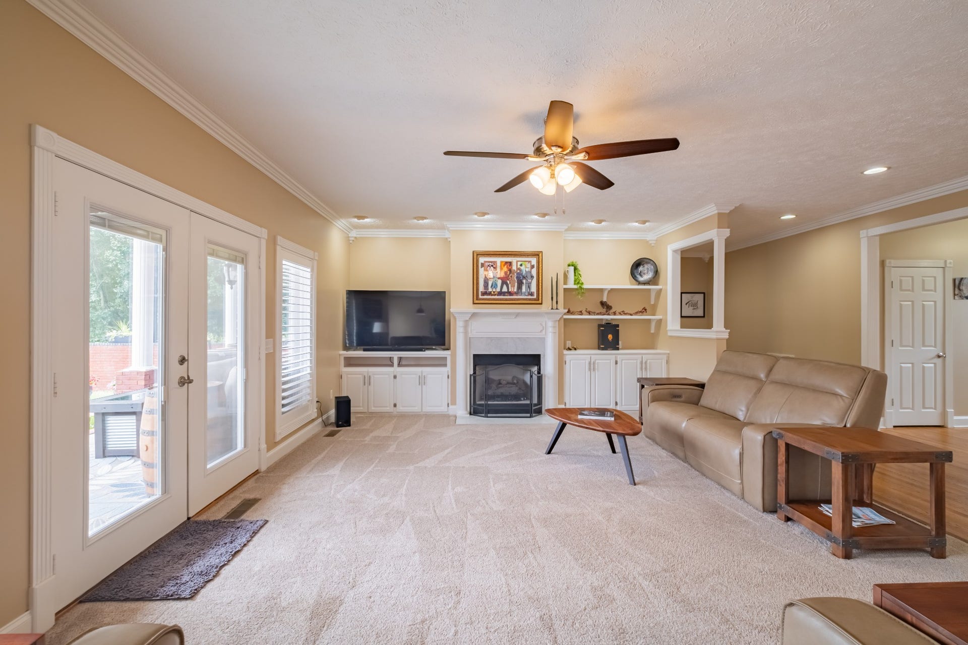 300 WILLOWBROOK DRIVE, Manchester, TN 37355 300 WILLOWBROOK DRIVE, Manchester, TN 37355