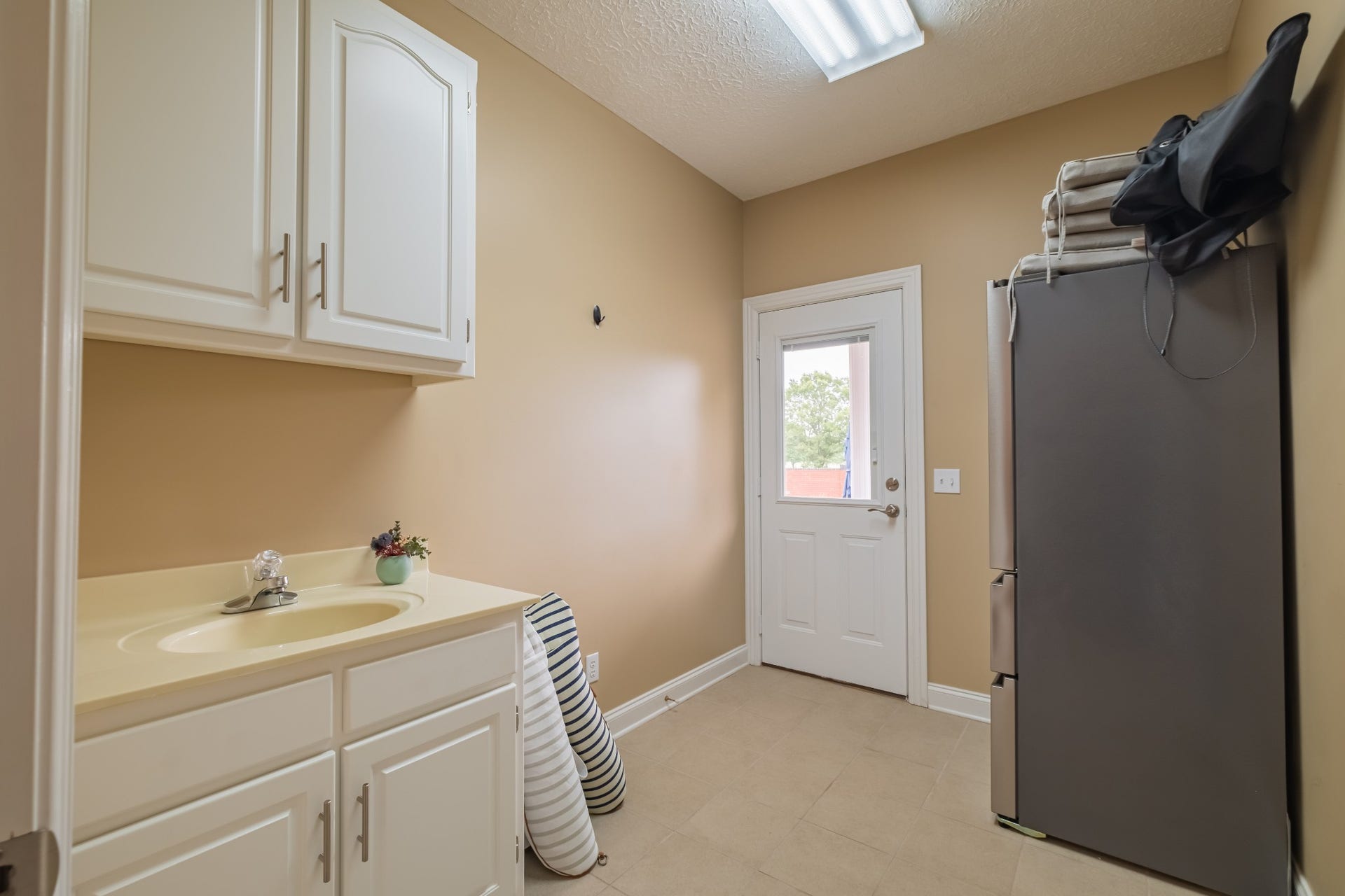 300 WILLOWBROOK DRIVE, Manchester, TN 37355 300 WILLOWBROOK DRIVE, Manchester, TN 37355