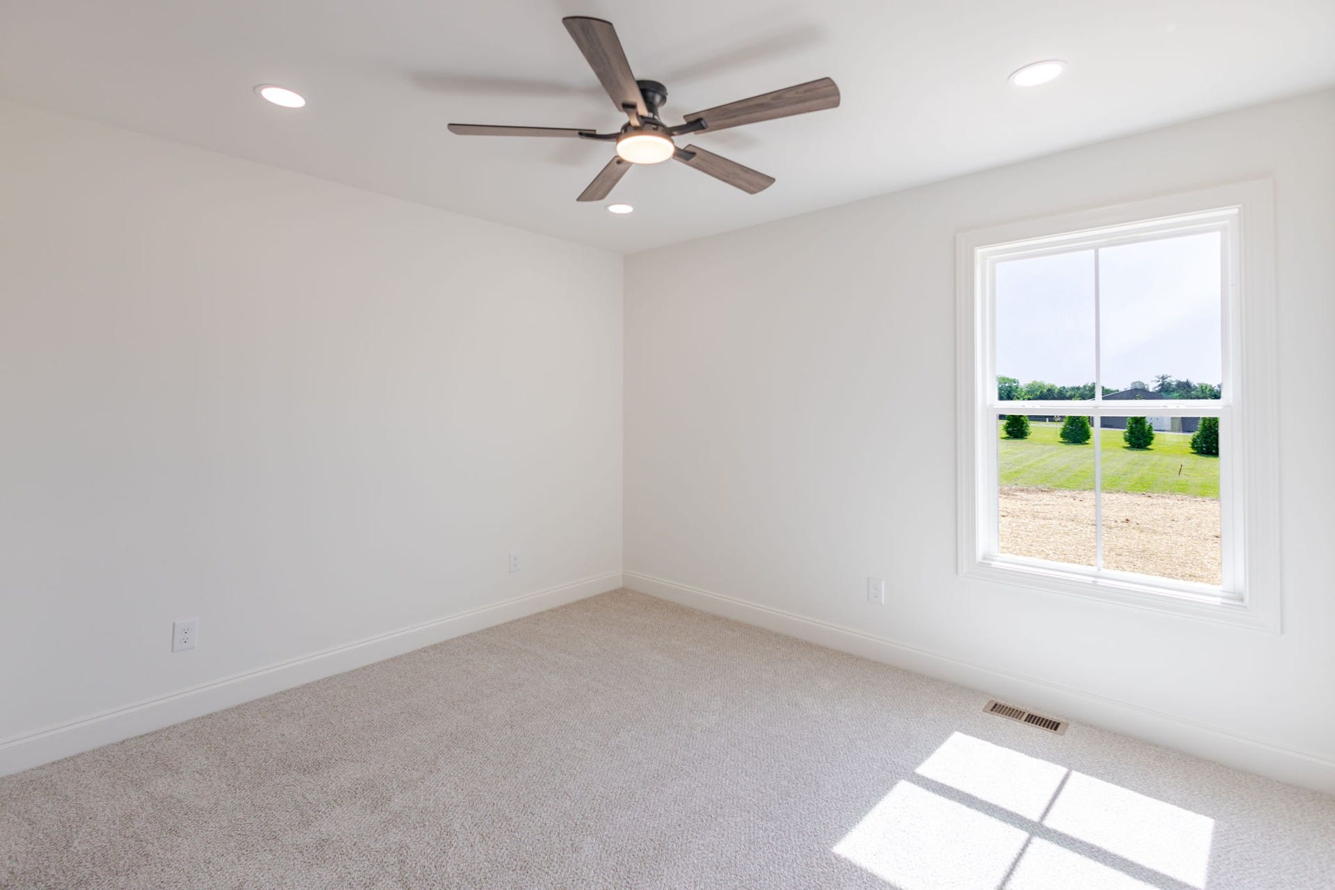 292 Gregory Mill Rd, Shelbyville, TN 37160 292 Gregory Mill Rd, Shelbyville, TN 37160