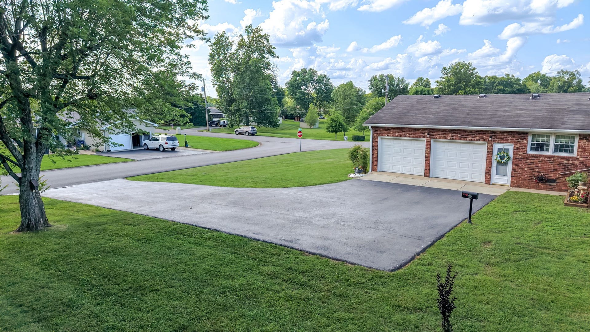 700 Dow Dr, Shelbyville, TN 37160 700 Dow Dr, Shelbyville, TN 37160