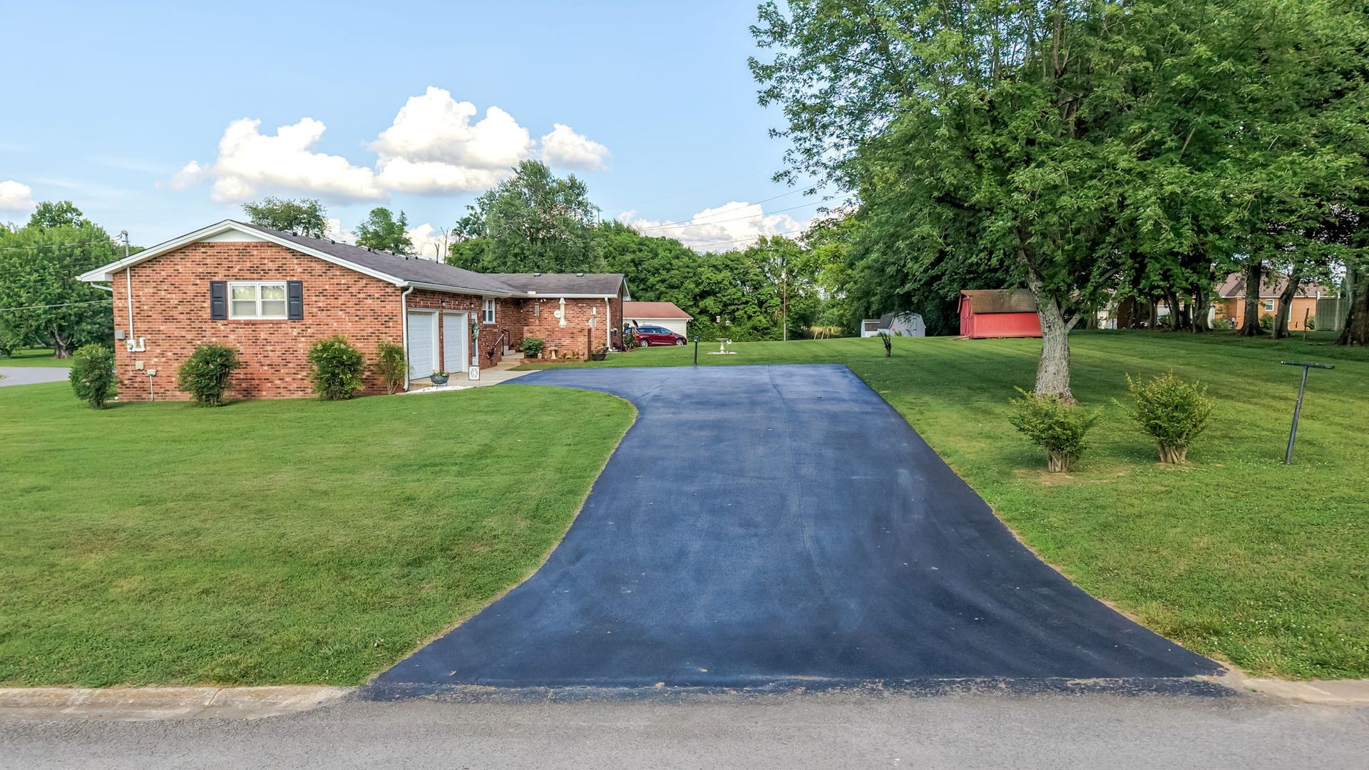 700 Dow Dr, Shelbyville, TN 37160 700 Dow Dr, Shelbyville, TN 37160