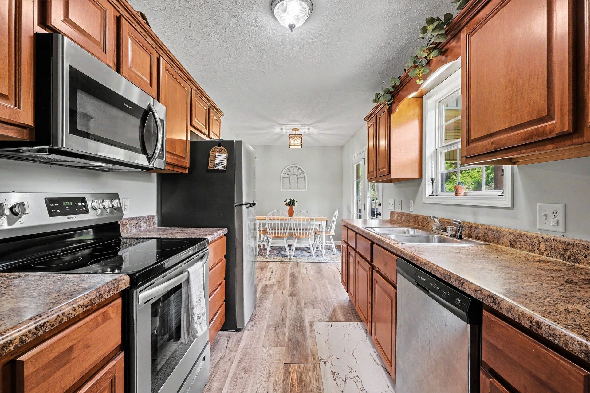 2662 Forest Run Dr, Lewisburg, TN 37091 2662 Forest Run Dr, Lewisburg, TN 37091