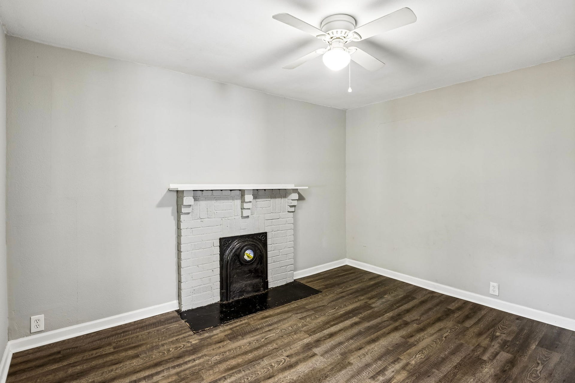 517 W 5th St, Columbia, TN 38401 517 W 5th St, Columbia, TN 38401
