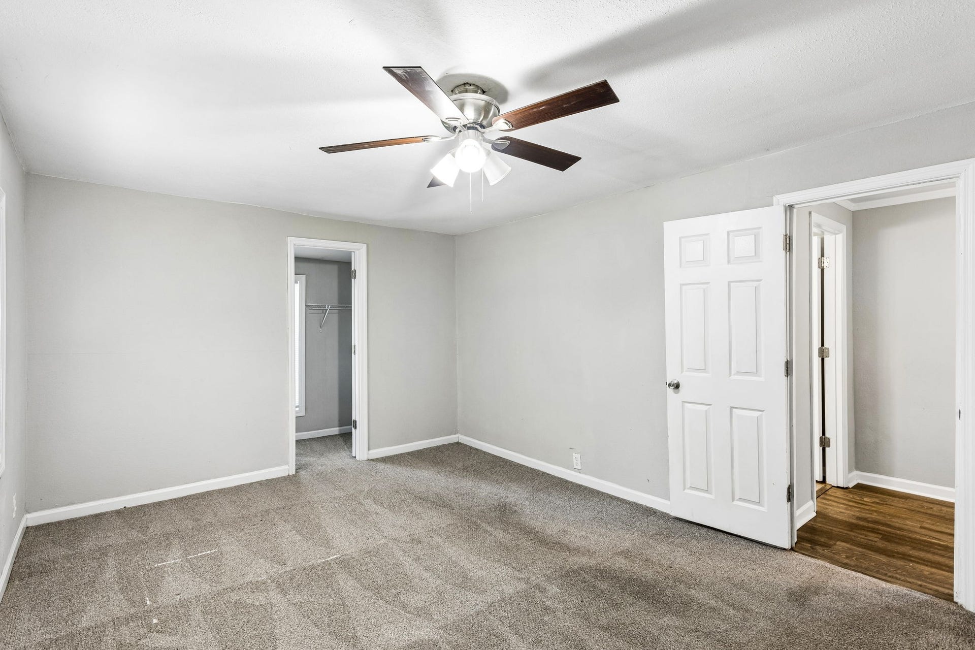 517 W 5th St, Columbia, TN 38401 517 W 5th St, Columbia, TN 38401