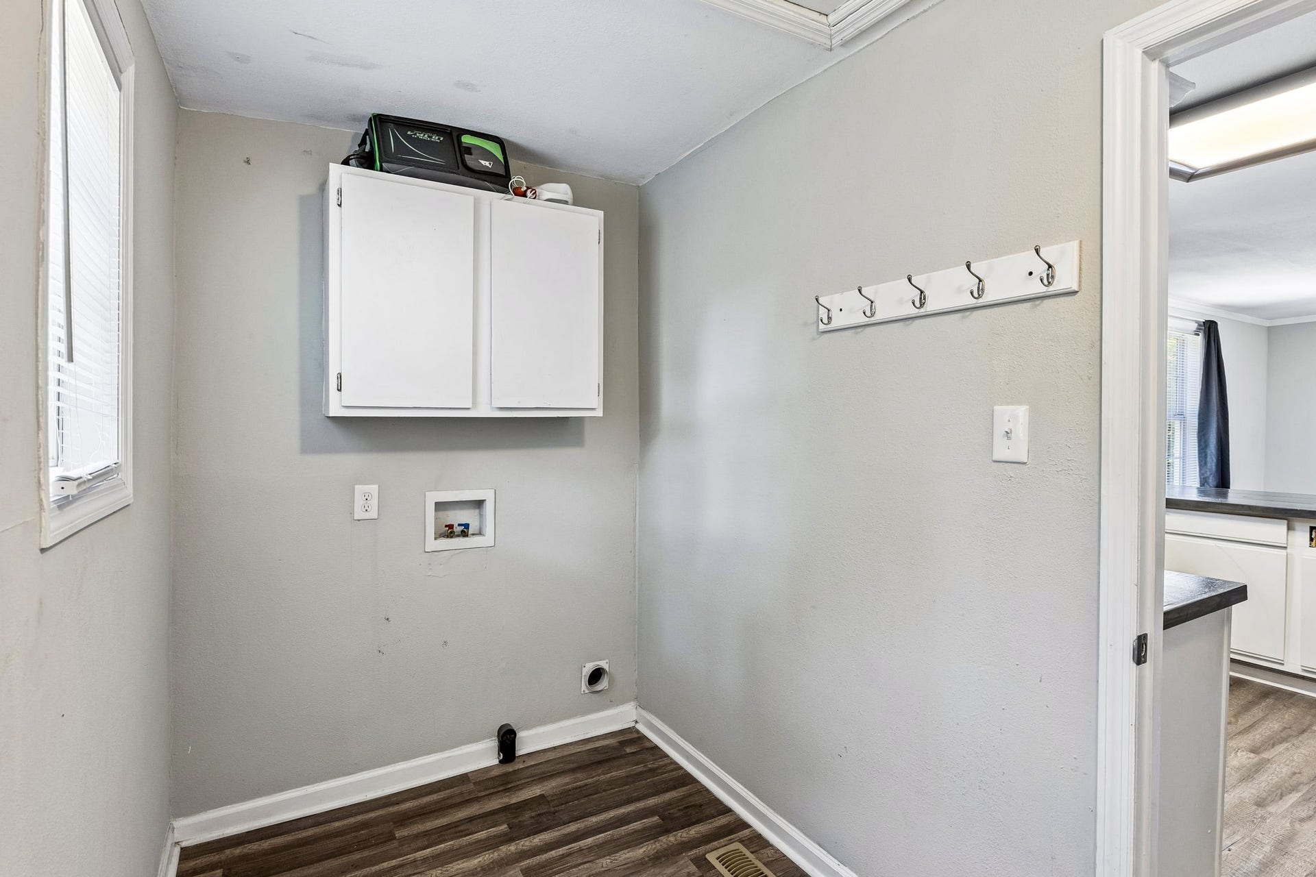 517 W 5th St, Columbia, TN 38401 517 W 5th St, Columbia, TN 38401